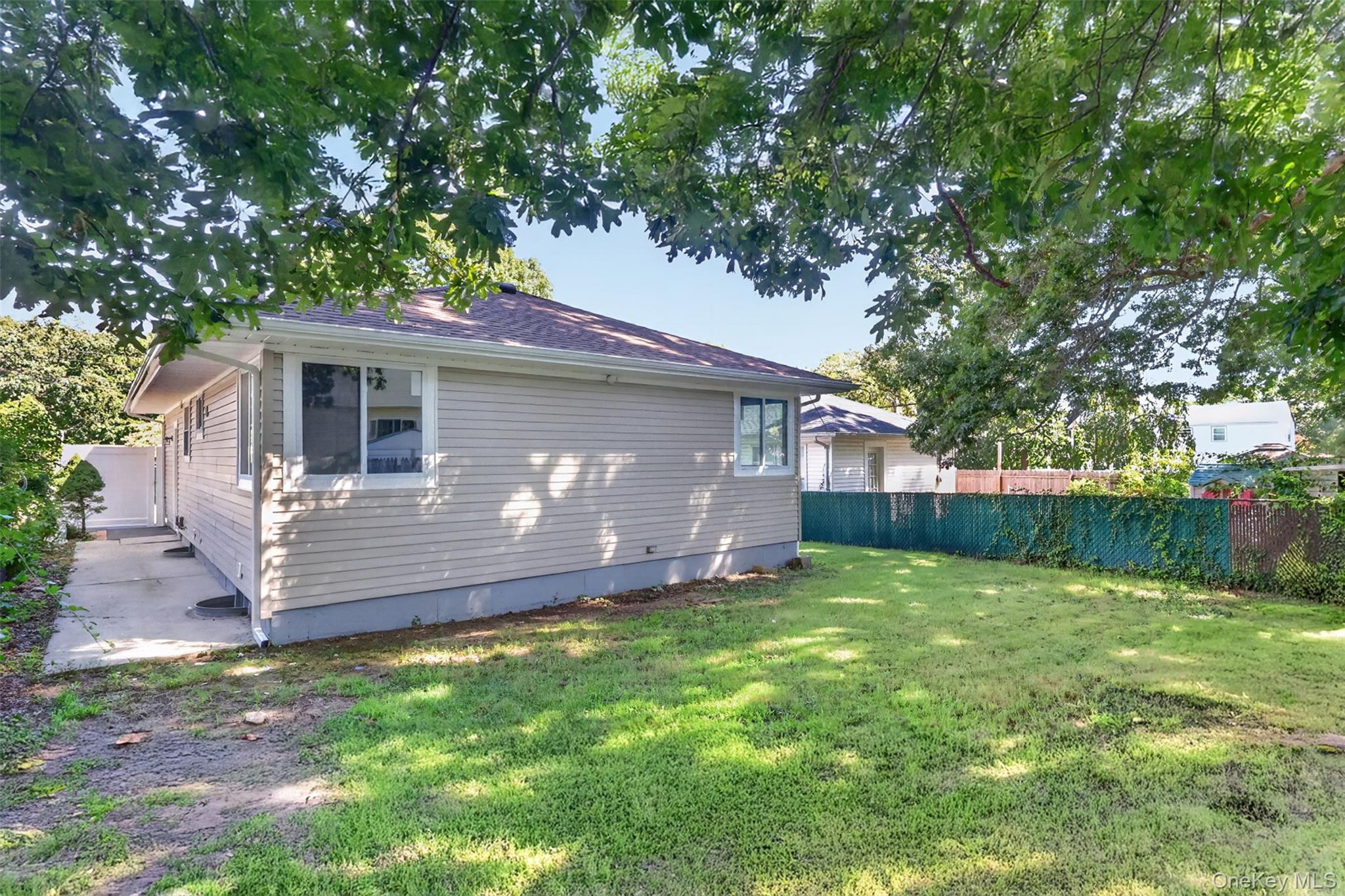 196 Burney Property Photo 13