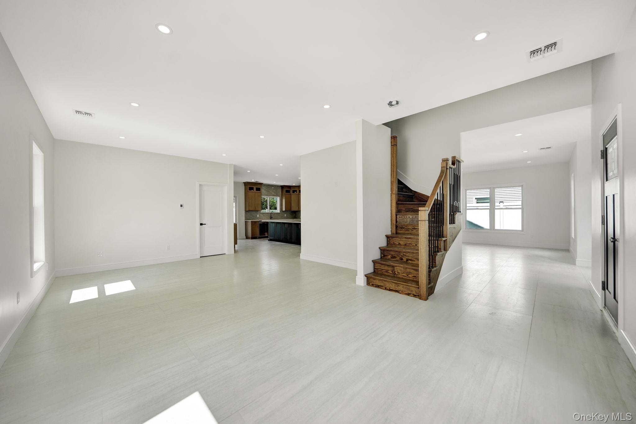 84 Rope Lane Property Photo 6
