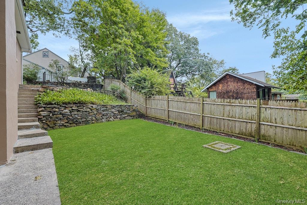 20 Ravensdale Road Property Photo 35