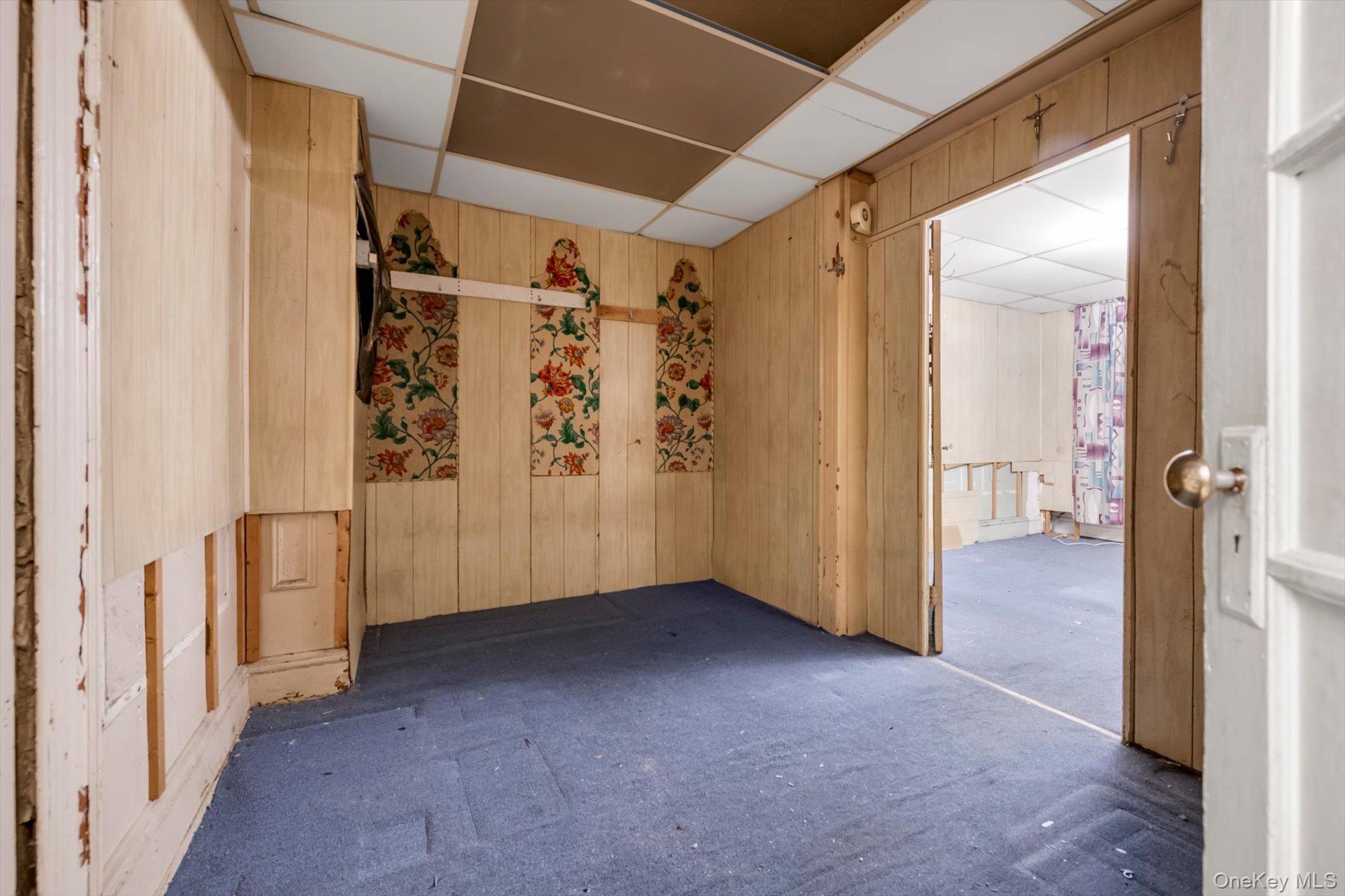 233 Sheridan Avenue Property Photo 2