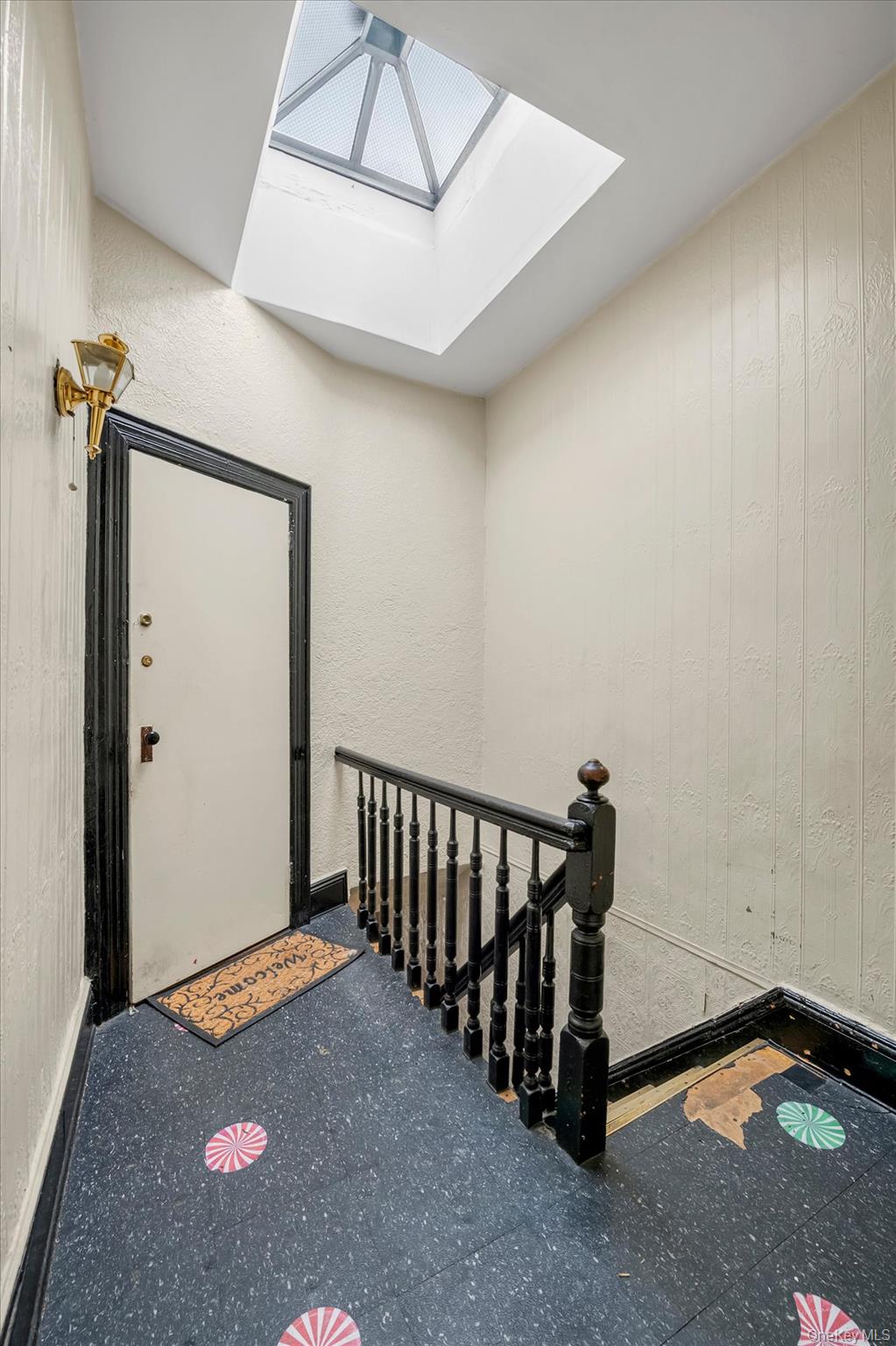 233 Sheridan Avenue Property Photo 7