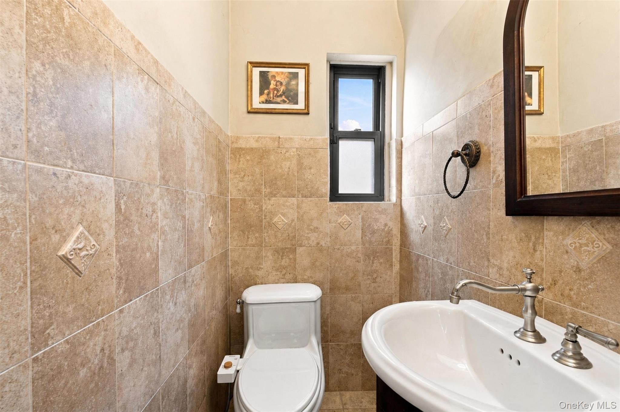 1176 Lydig Avenue Property Photo 12
