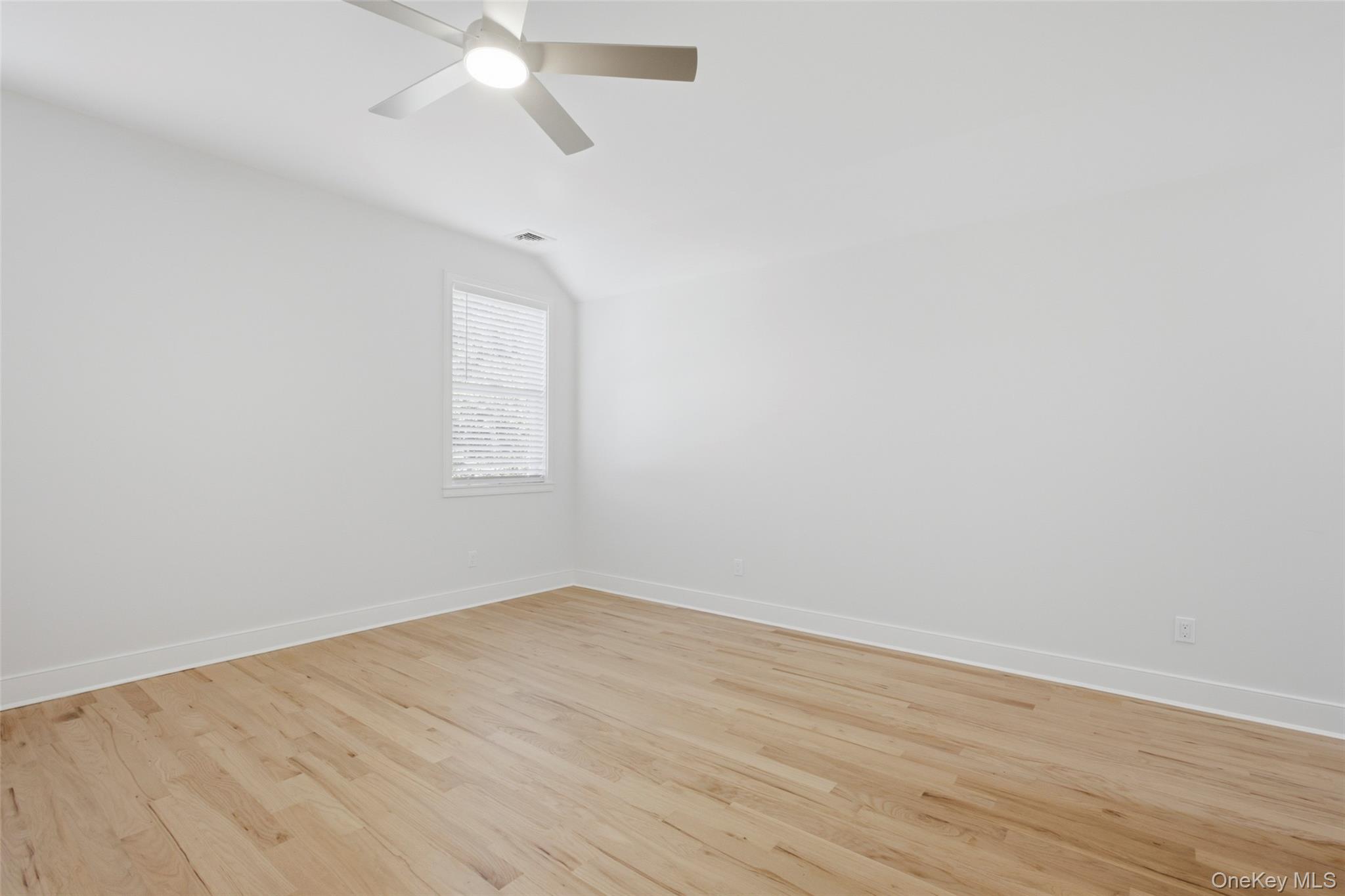 11 Park Street Property Photo 24
