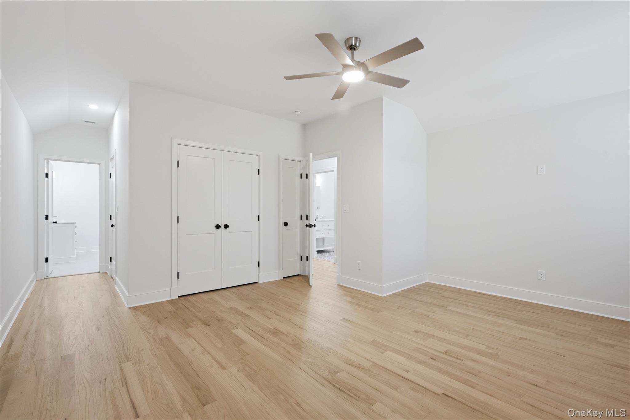 11 Park Street Property Photo 25