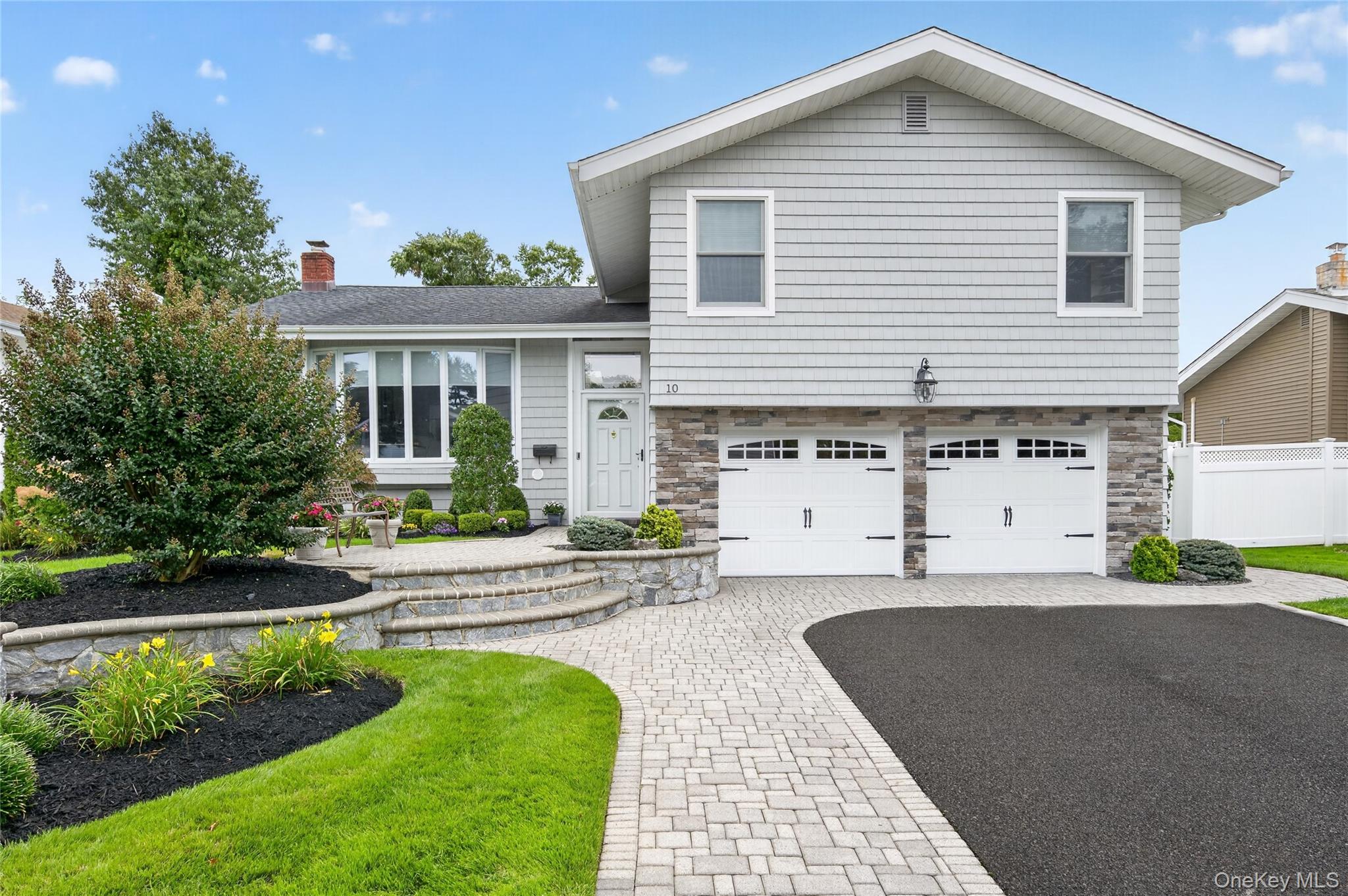 10 Fair Lane Property Photo 3
