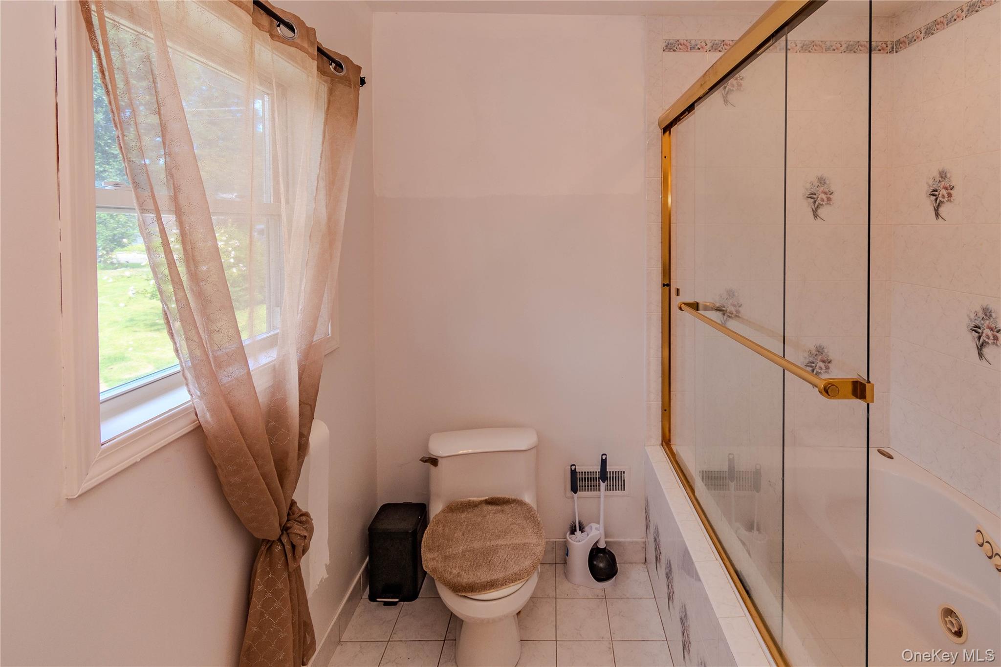 7 Fleetwood Drive Property Photo 33
