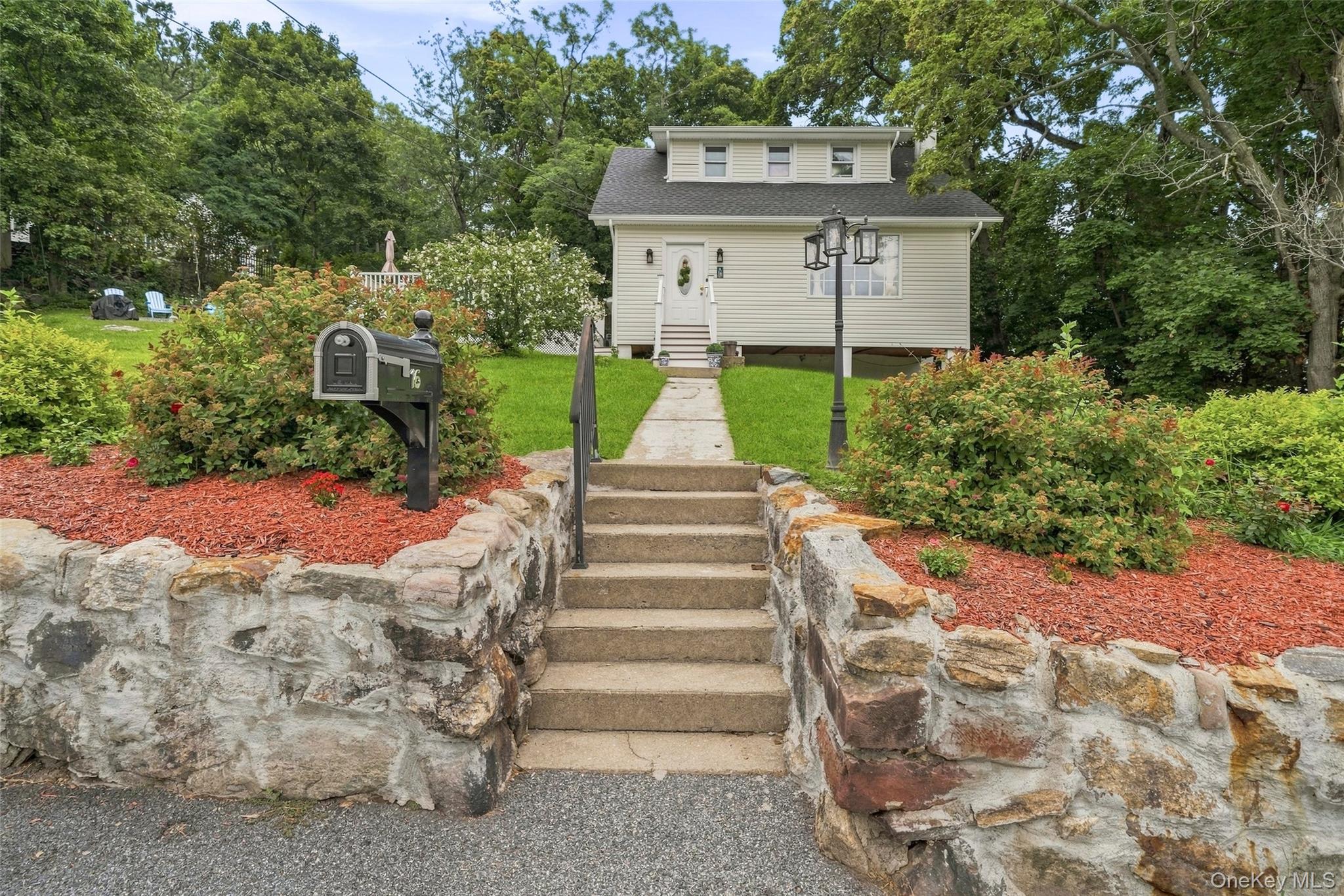 16 Hillside Avenue Property Photo 2