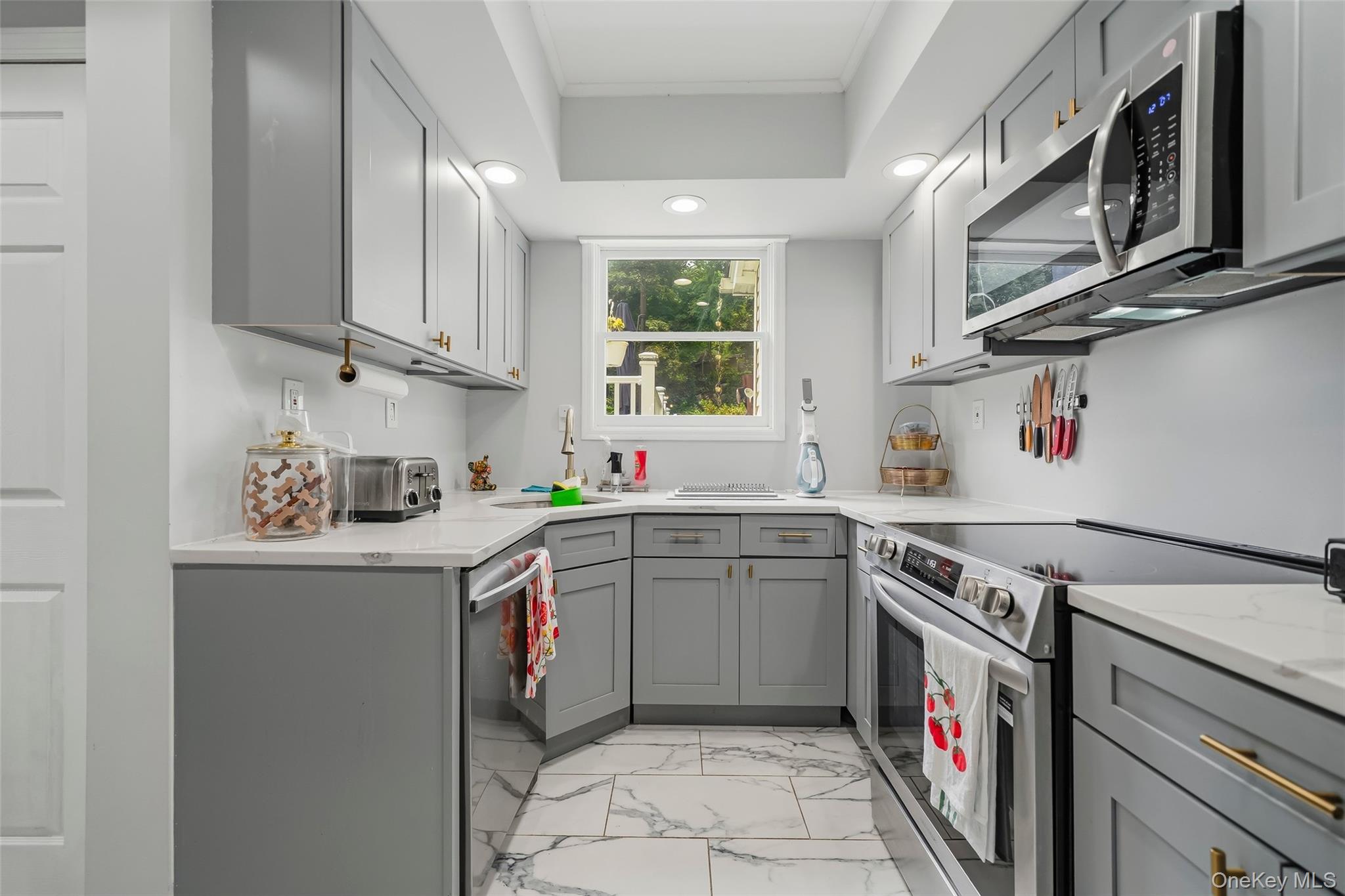 16 Hillside Avenue Property Photo 21