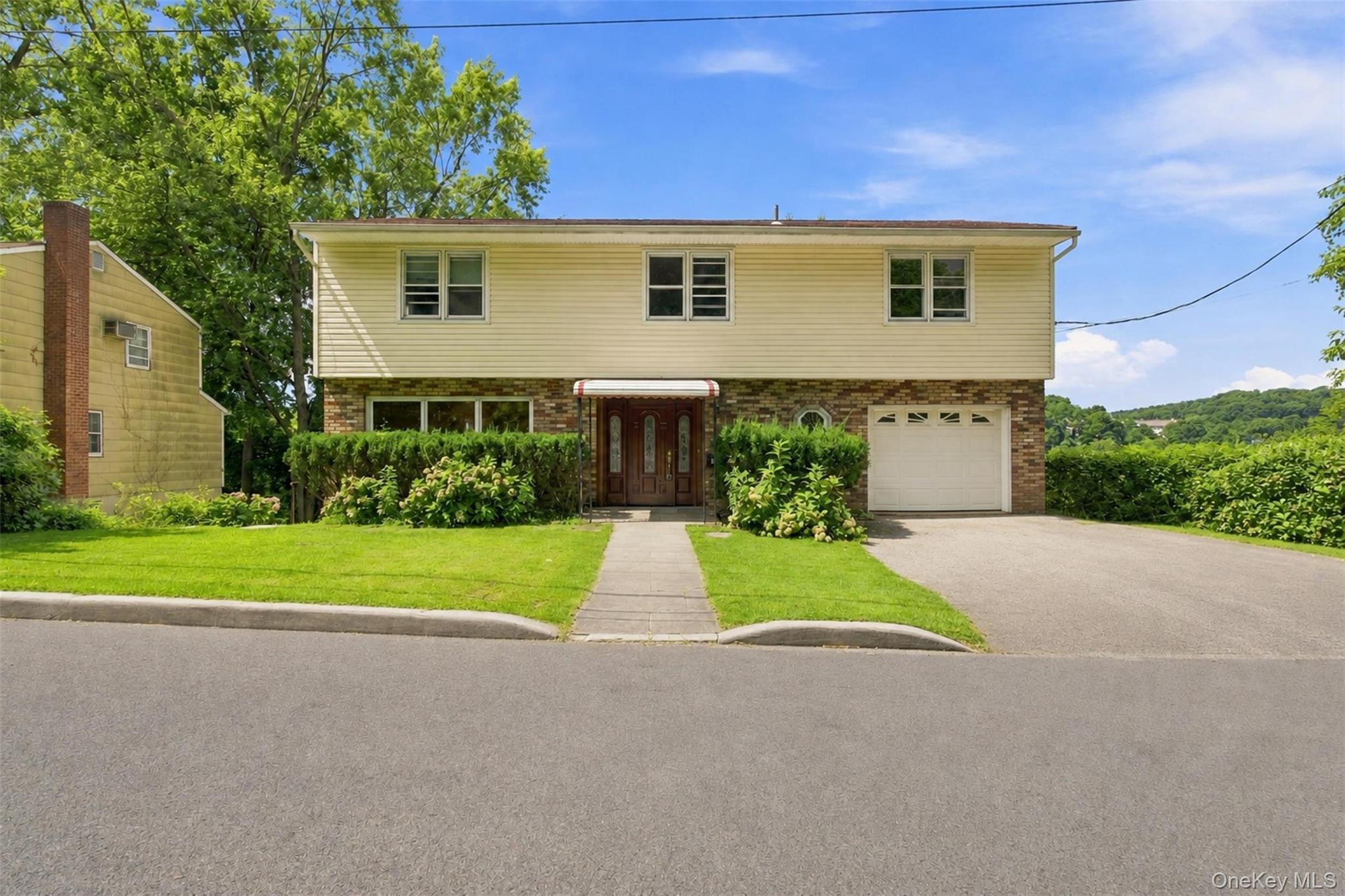 18 Bonaventure Avenue Property Photo 2