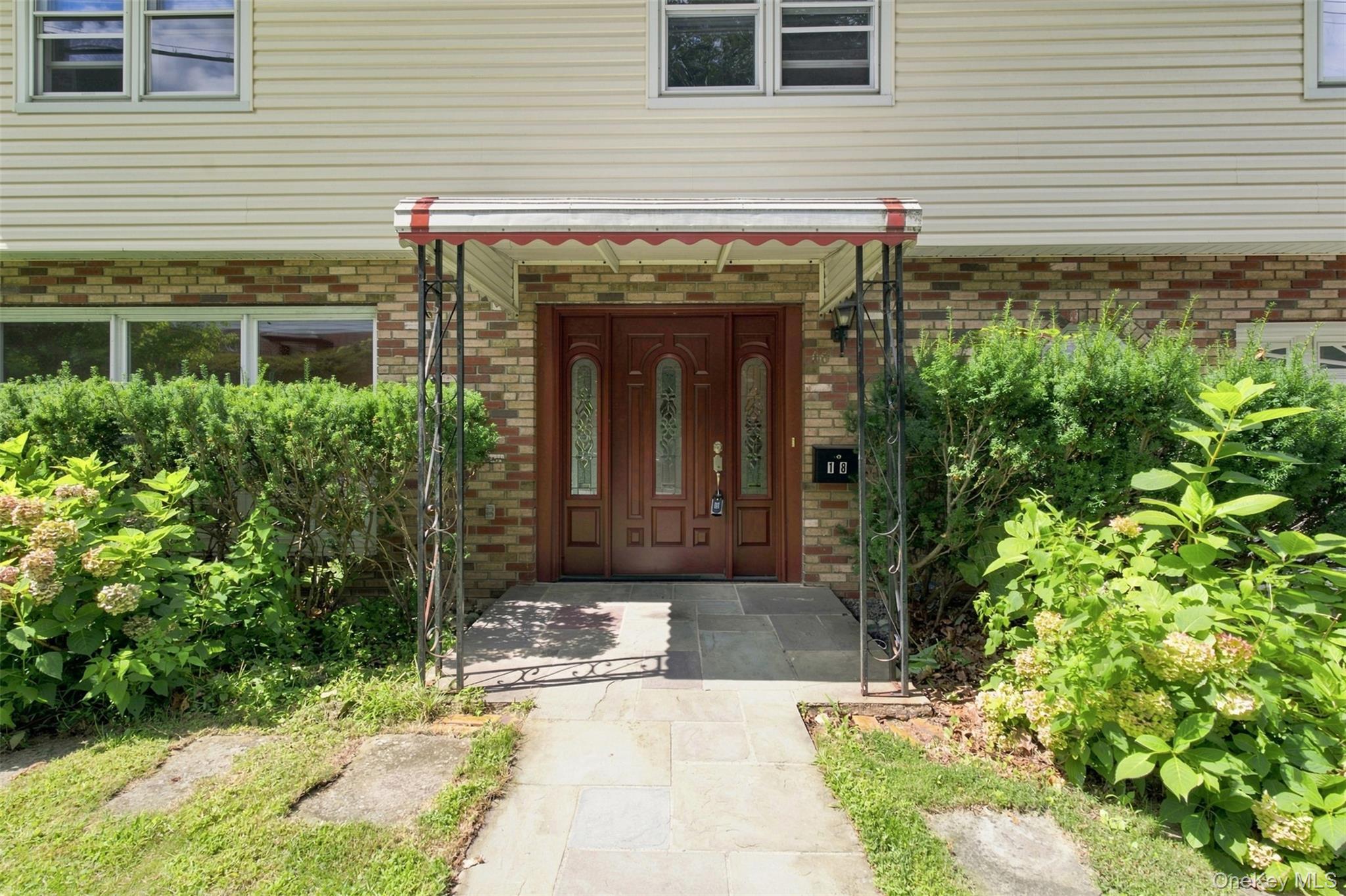 18 Bonaventure Avenue Property Photo 3