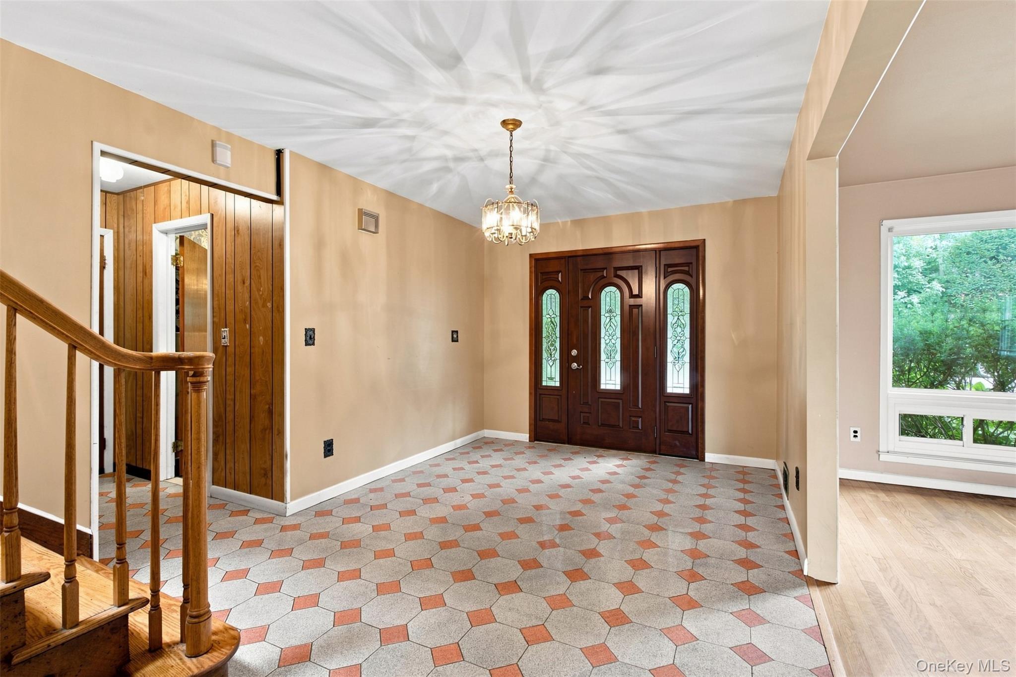 18 Bonaventure Avenue Property Photo 5