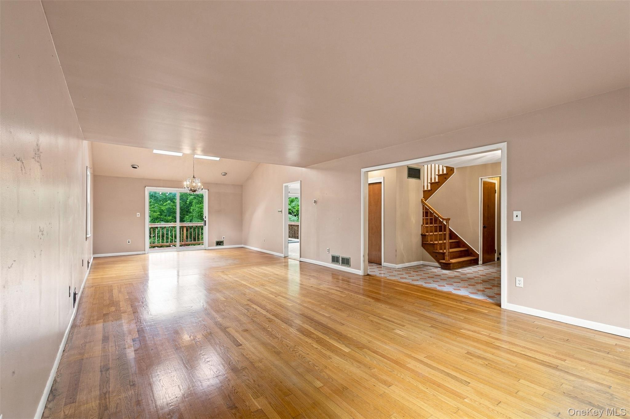 18 Bonaventure Avenue Property Photo 6