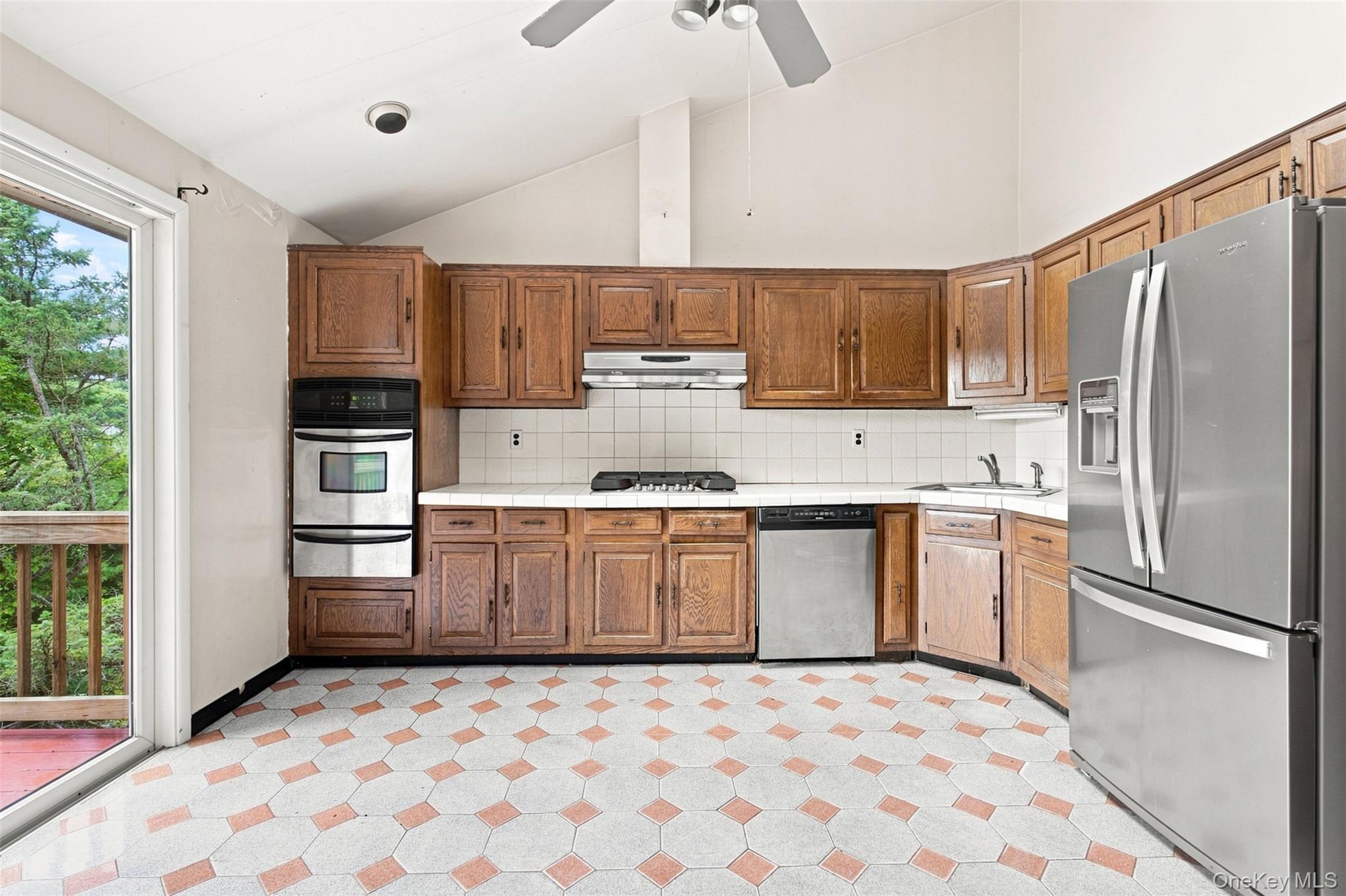 18 Bonaventure Avenue Property Photo 10