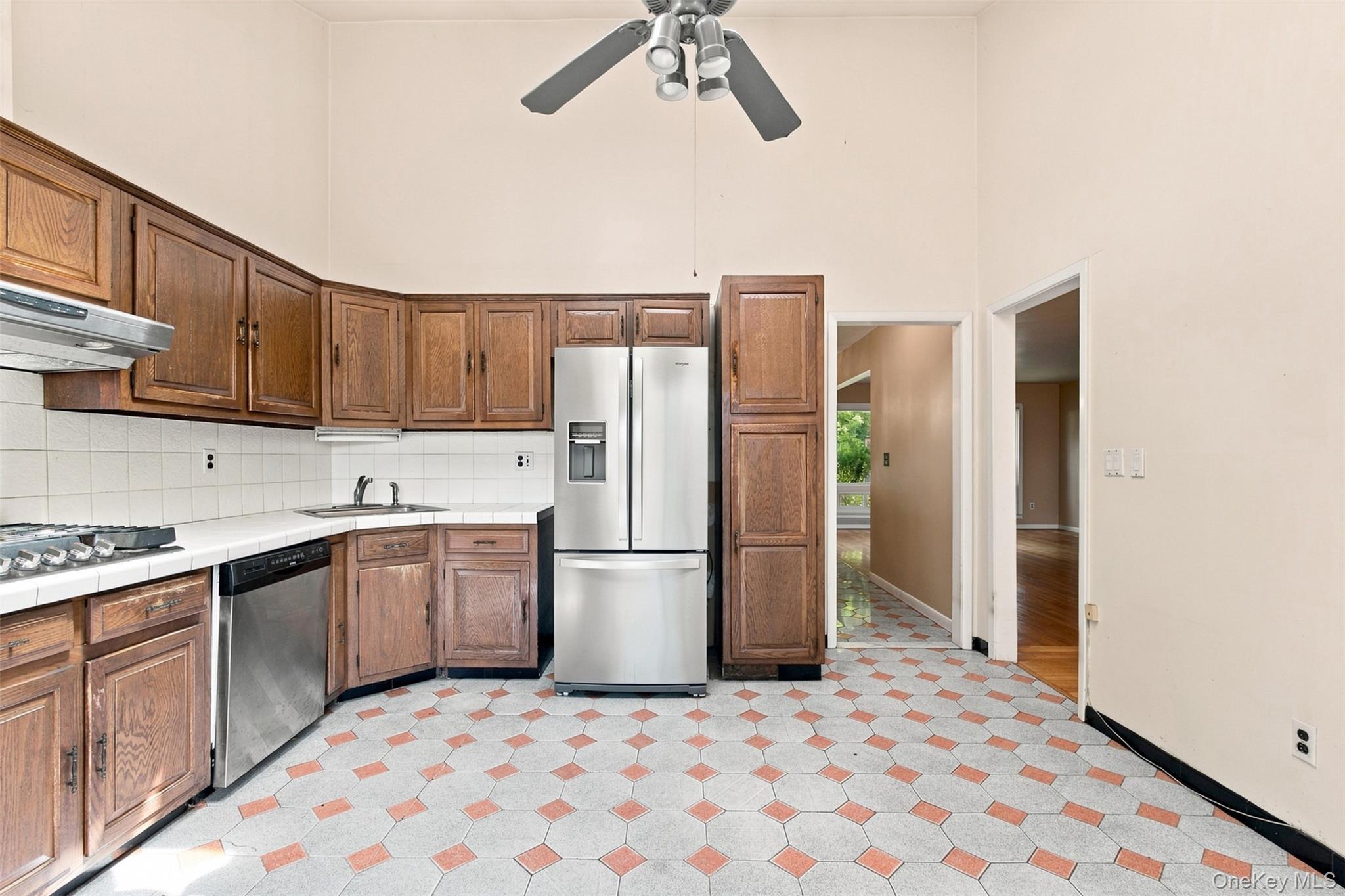 18 Bonaventure Avenue Property Photo 11