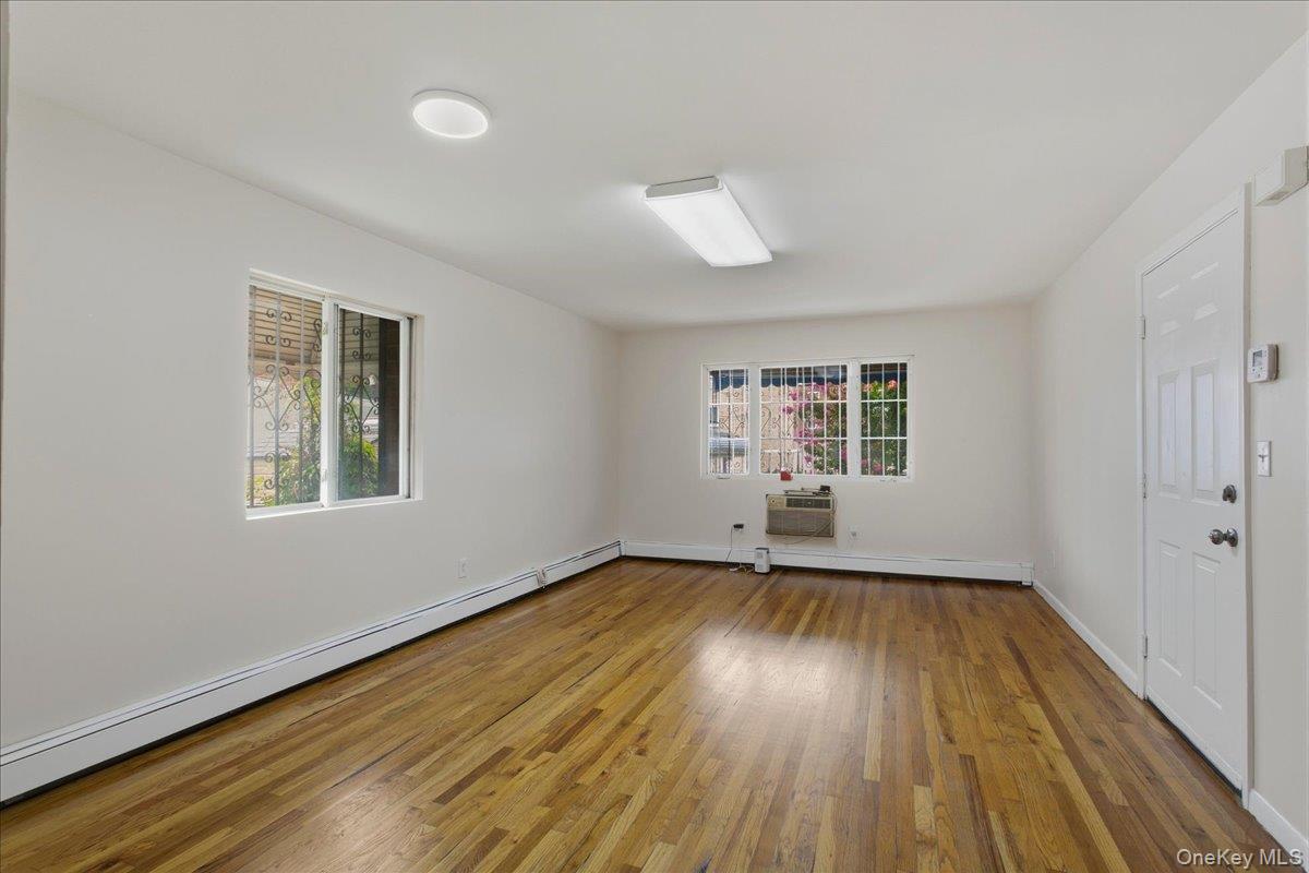 4010 De Reimer Avenue Property Photo 2