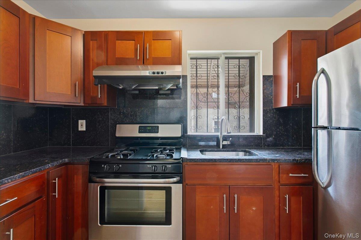 4010 De Reimer Avenue Property Photo 4