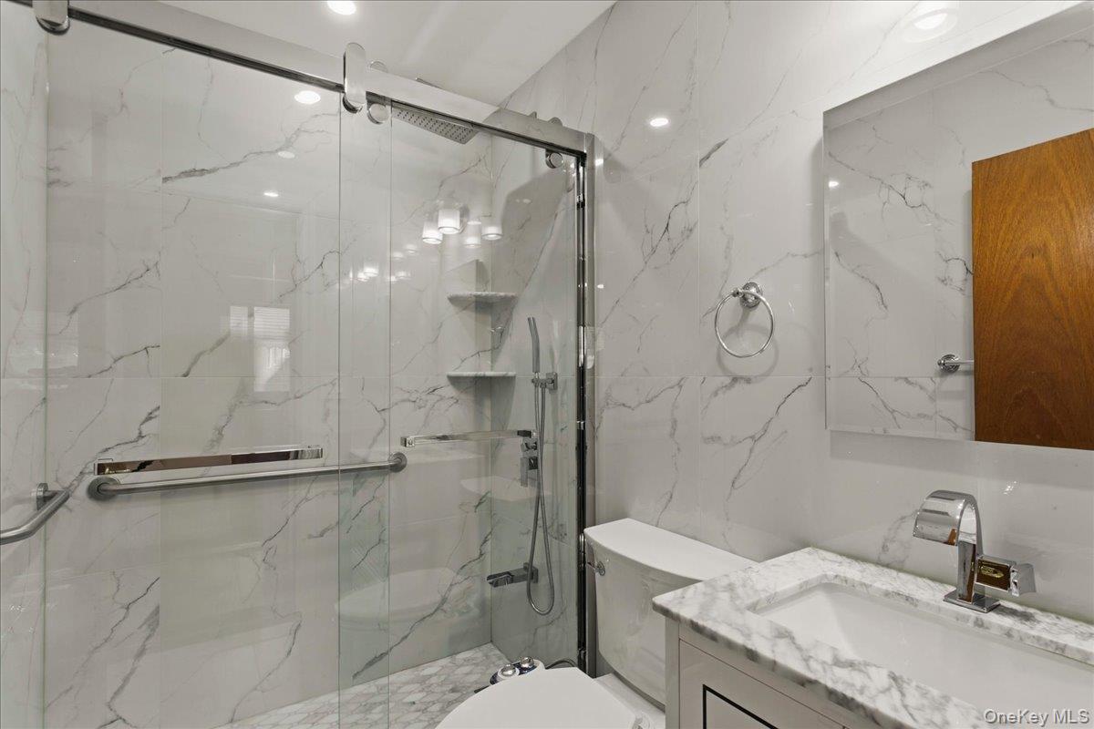 4010 De Reimer Avenue Property Photo 12