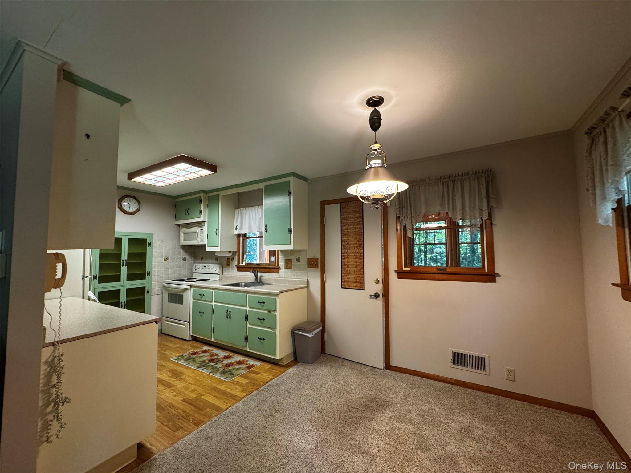 426 Potic Creek Road Property Photo 11