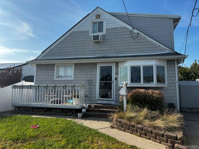 14 E Seacrest Avenue Property Photo 1