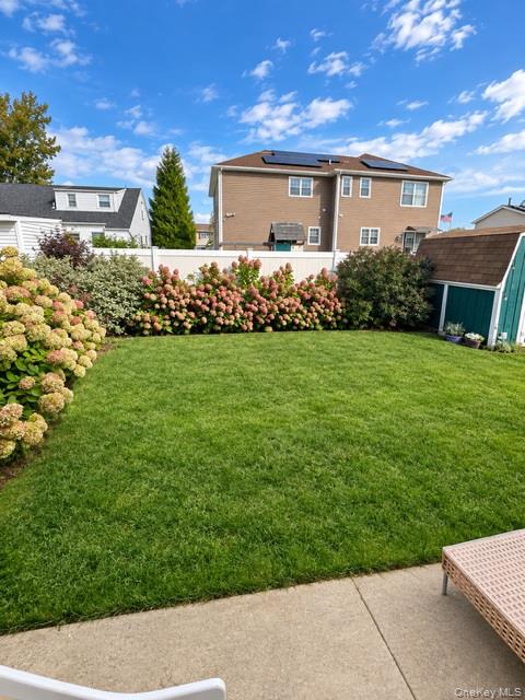 14 E Seacrest Avenue Property Photo 2
