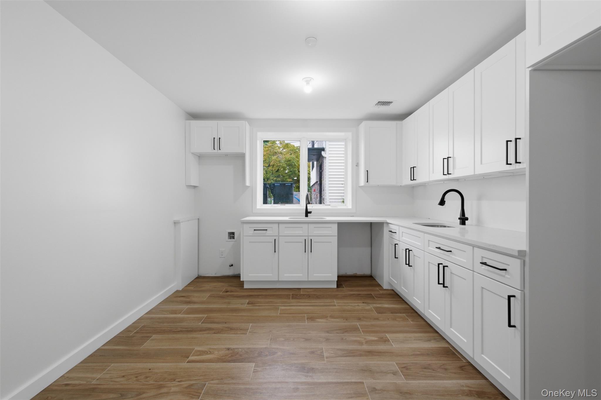 20 Singer Avenue 201 Property Photo 38
