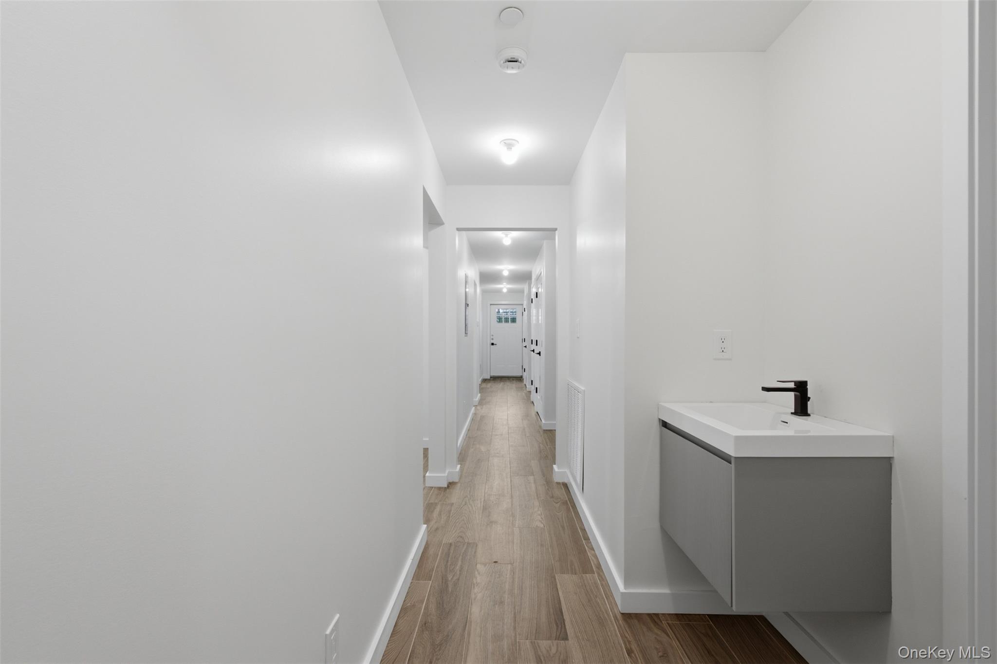 20 Singer Avenue 201 Property Photo 39