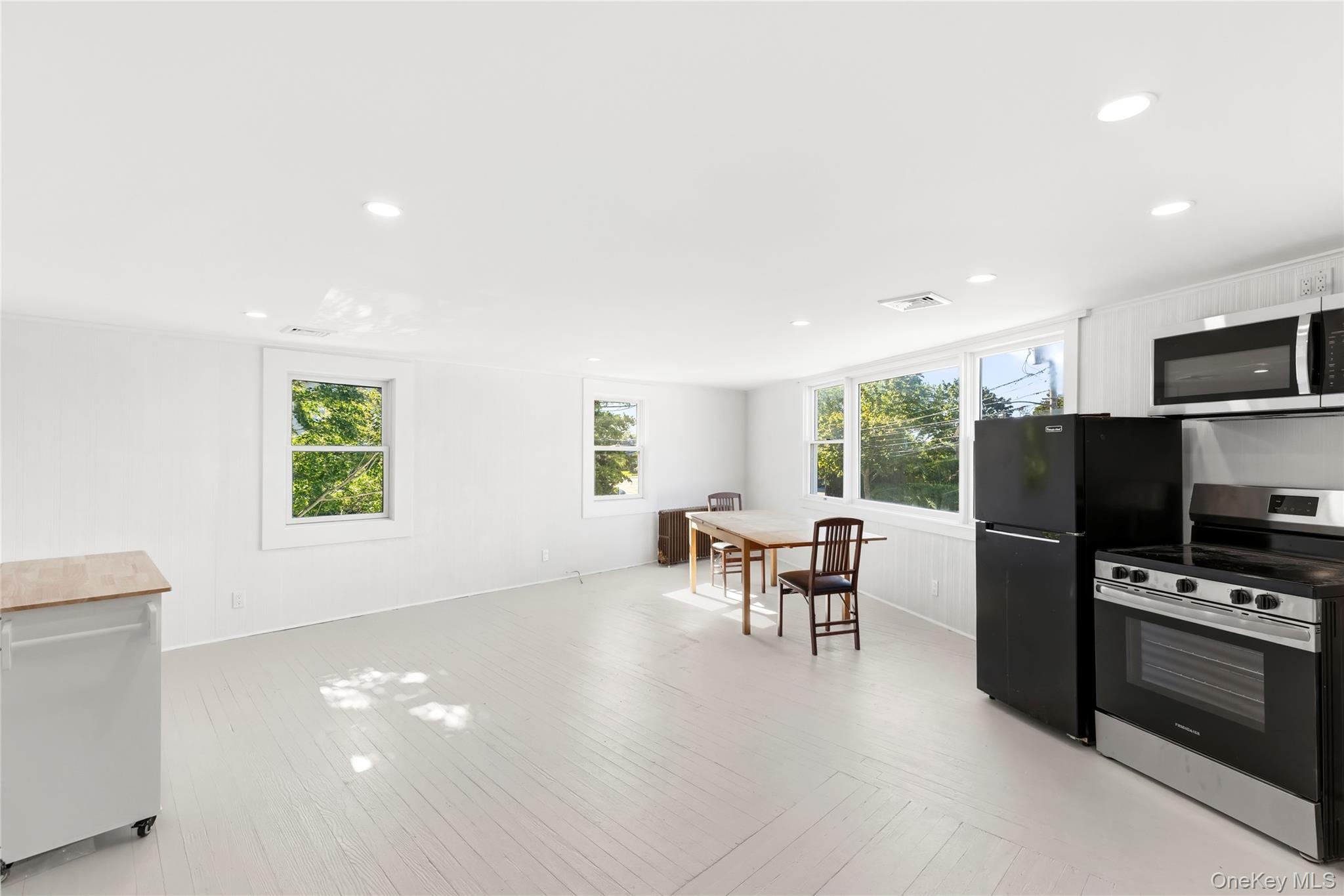 162 Mill Road Unit 1 Property Photo 3