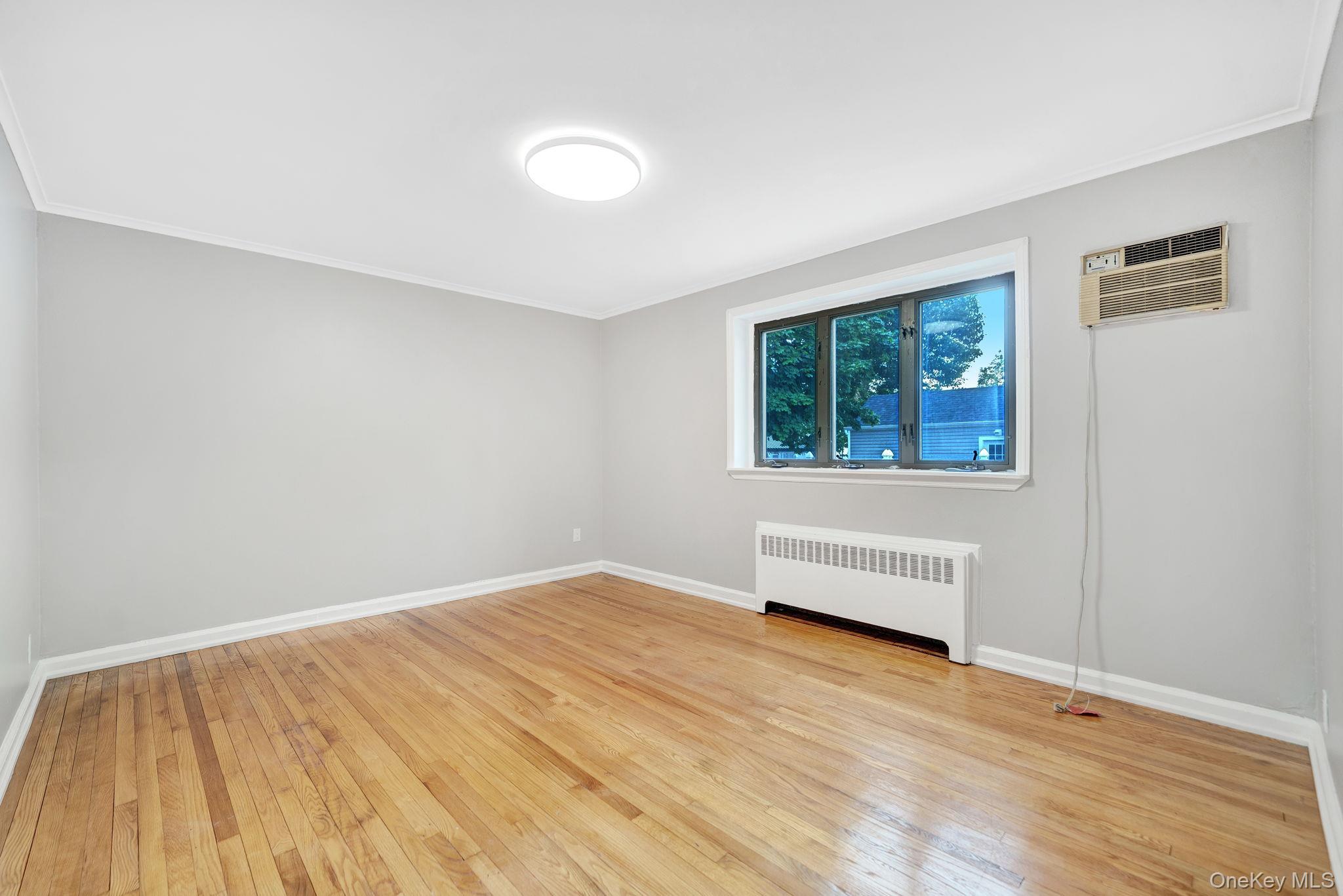 634 Leonard Avenue Property Photo 13