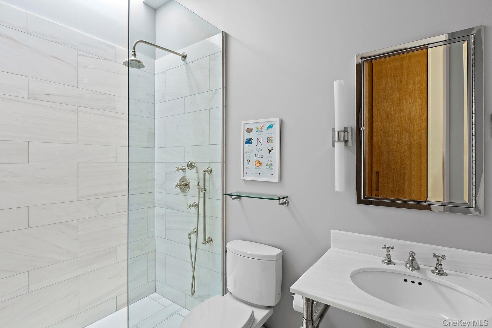 32 Neck Path Property Photo 9
