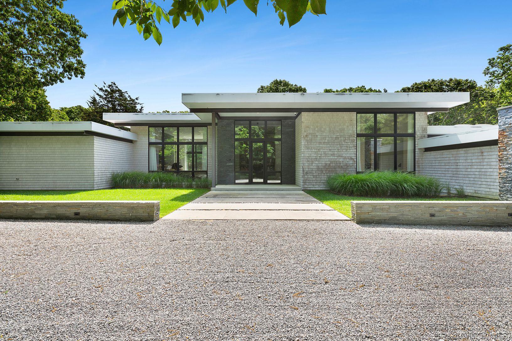 32 Neck Path Property Photo 14