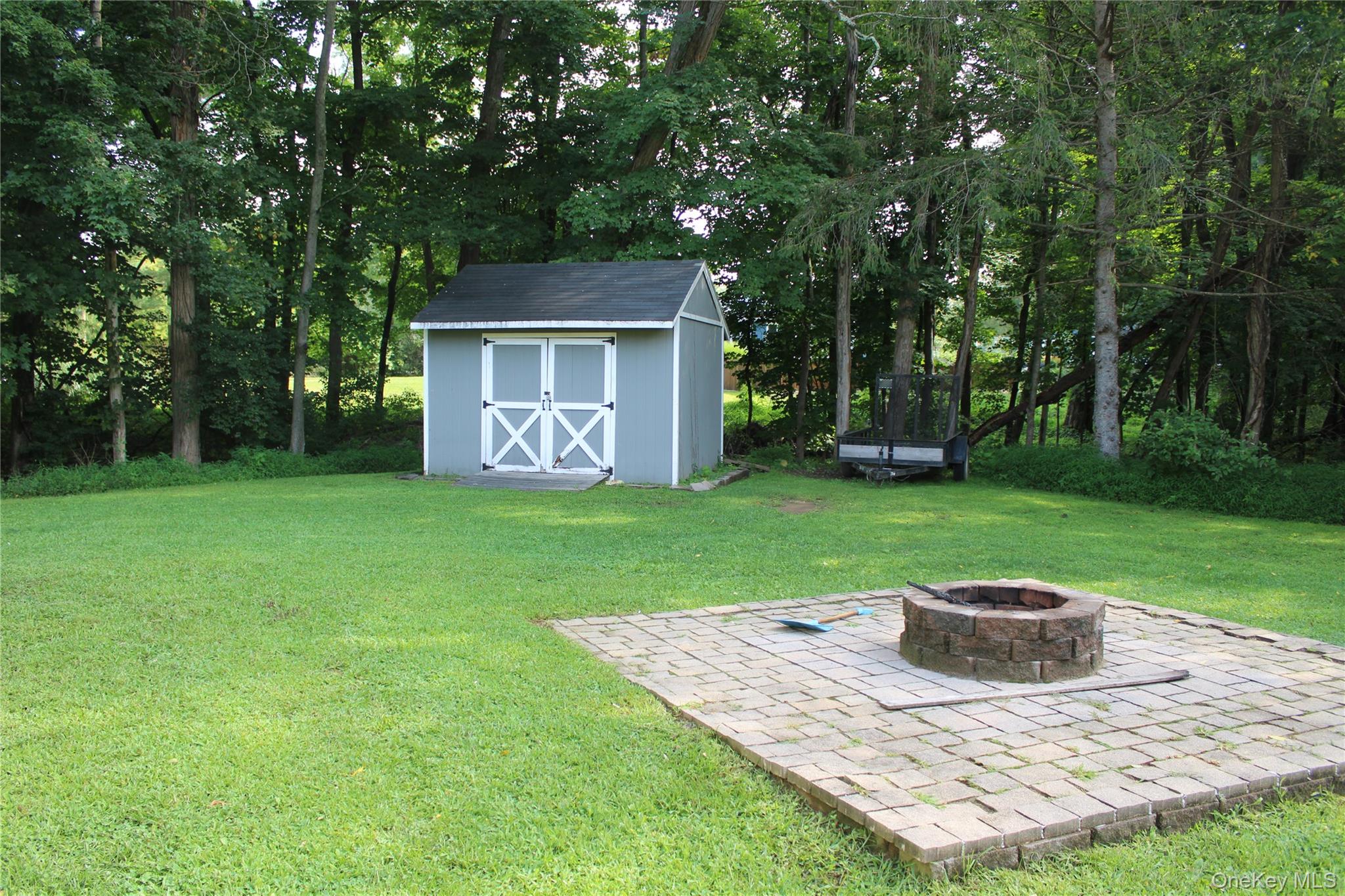 230 Roosevelt Road Property Photo 5