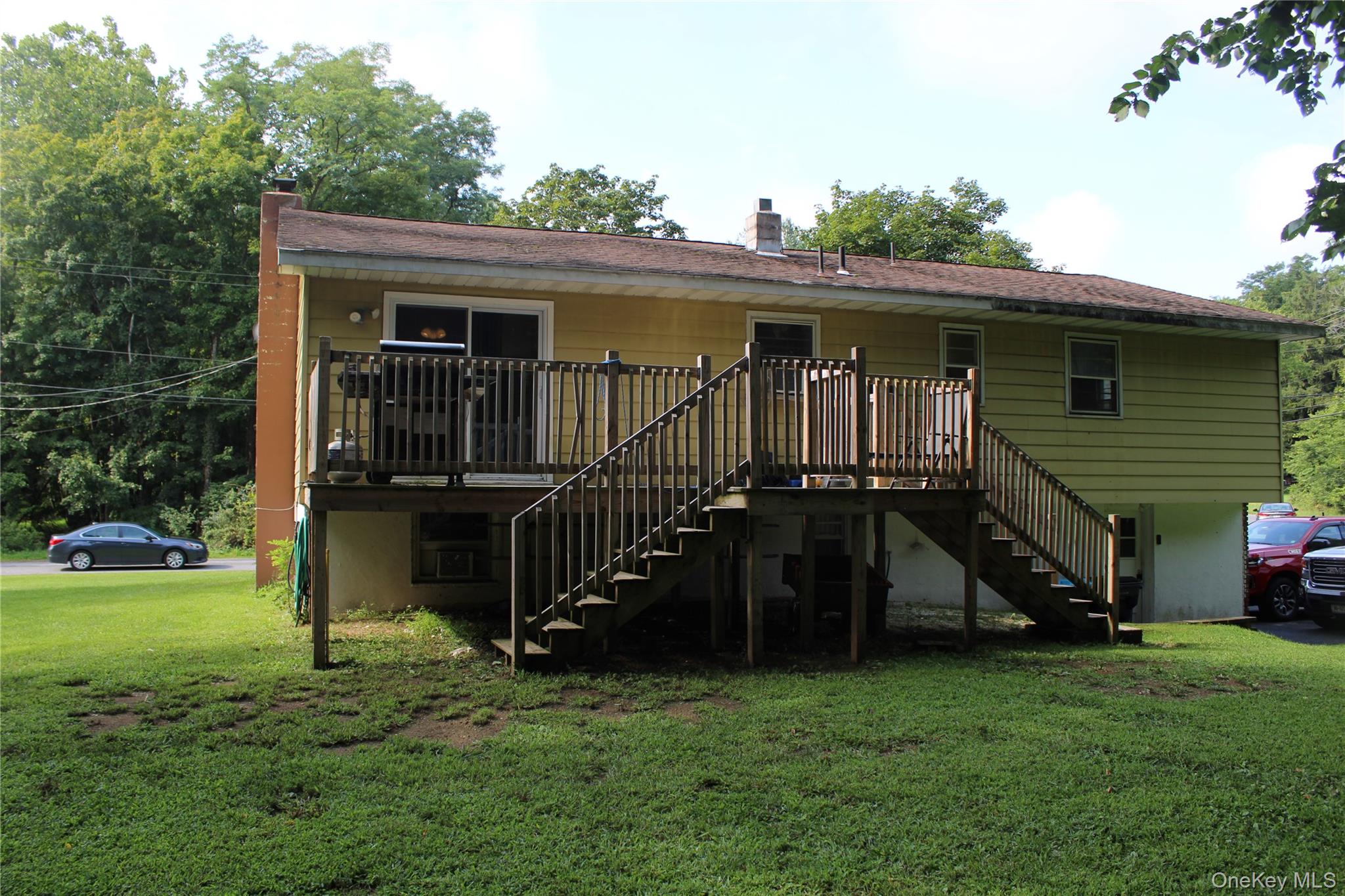 230 Roosevelt Road Property Photo 7