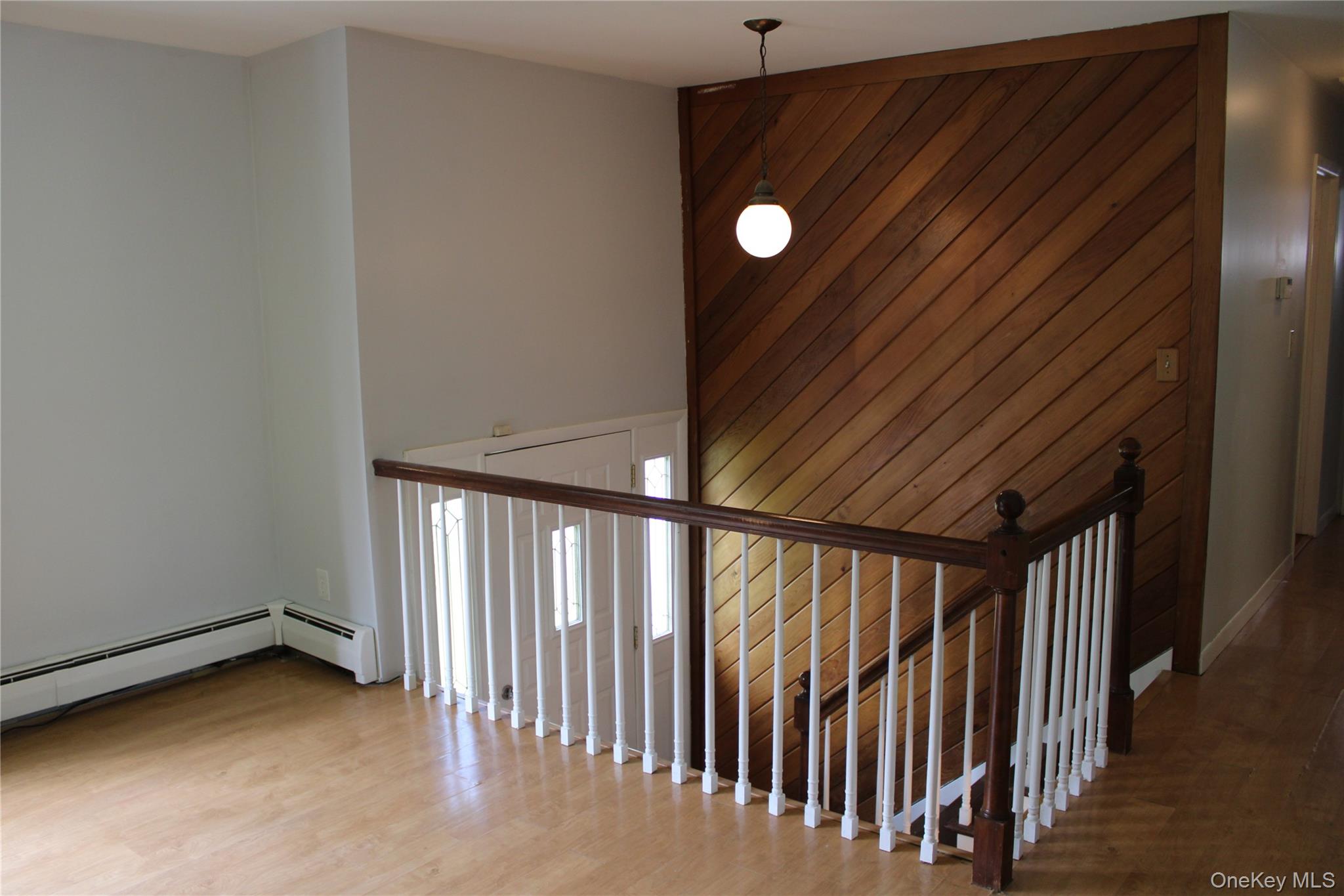 230 Roosevelt Road Property Photo 10