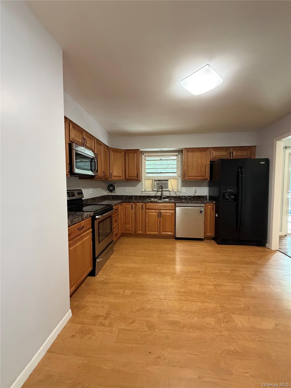 230 Roosevelt Road Property Photo 14
