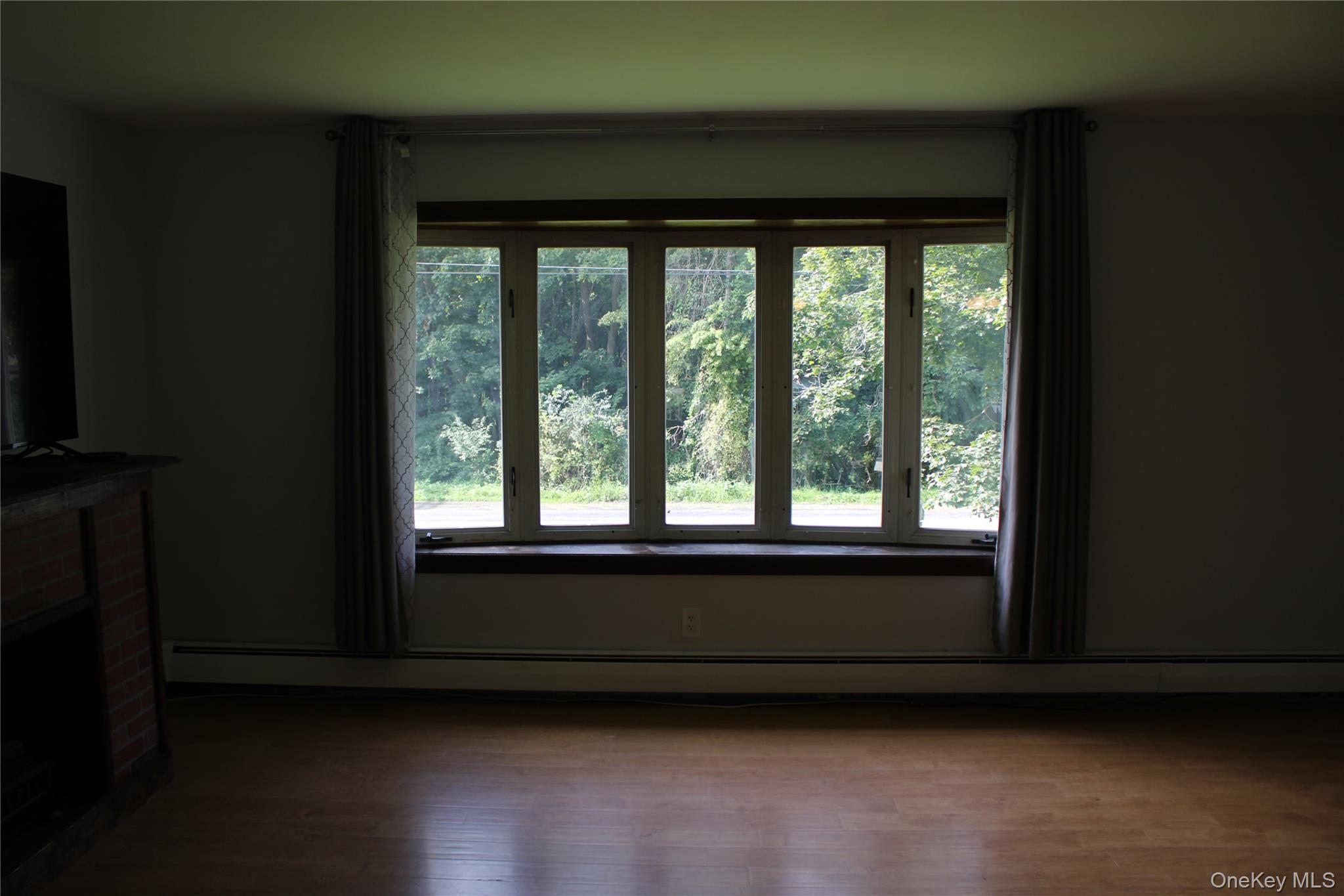 230 Roosevelt Road Property Photo 16