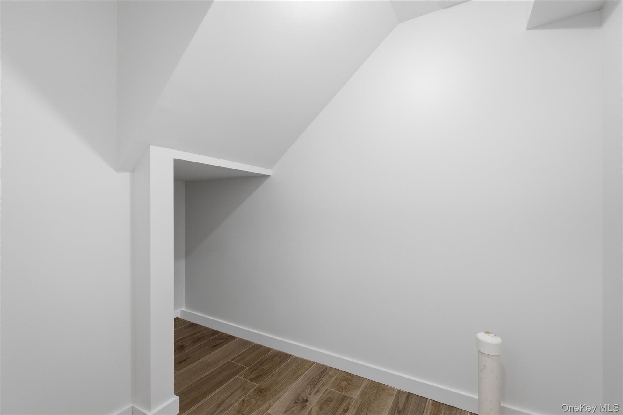 20 Singer Avenue 202 Property Photo 37