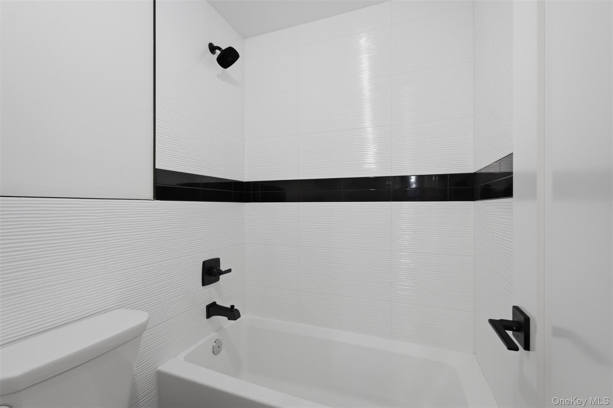 20 Singer Avenue 202 Property Photo 40