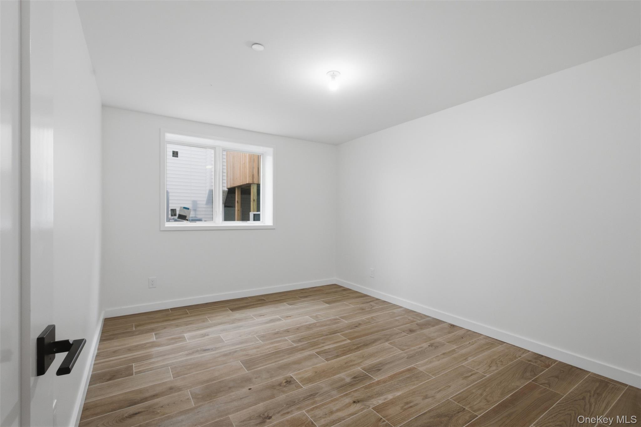 20 Singer Avenue 202 Property Photo 43