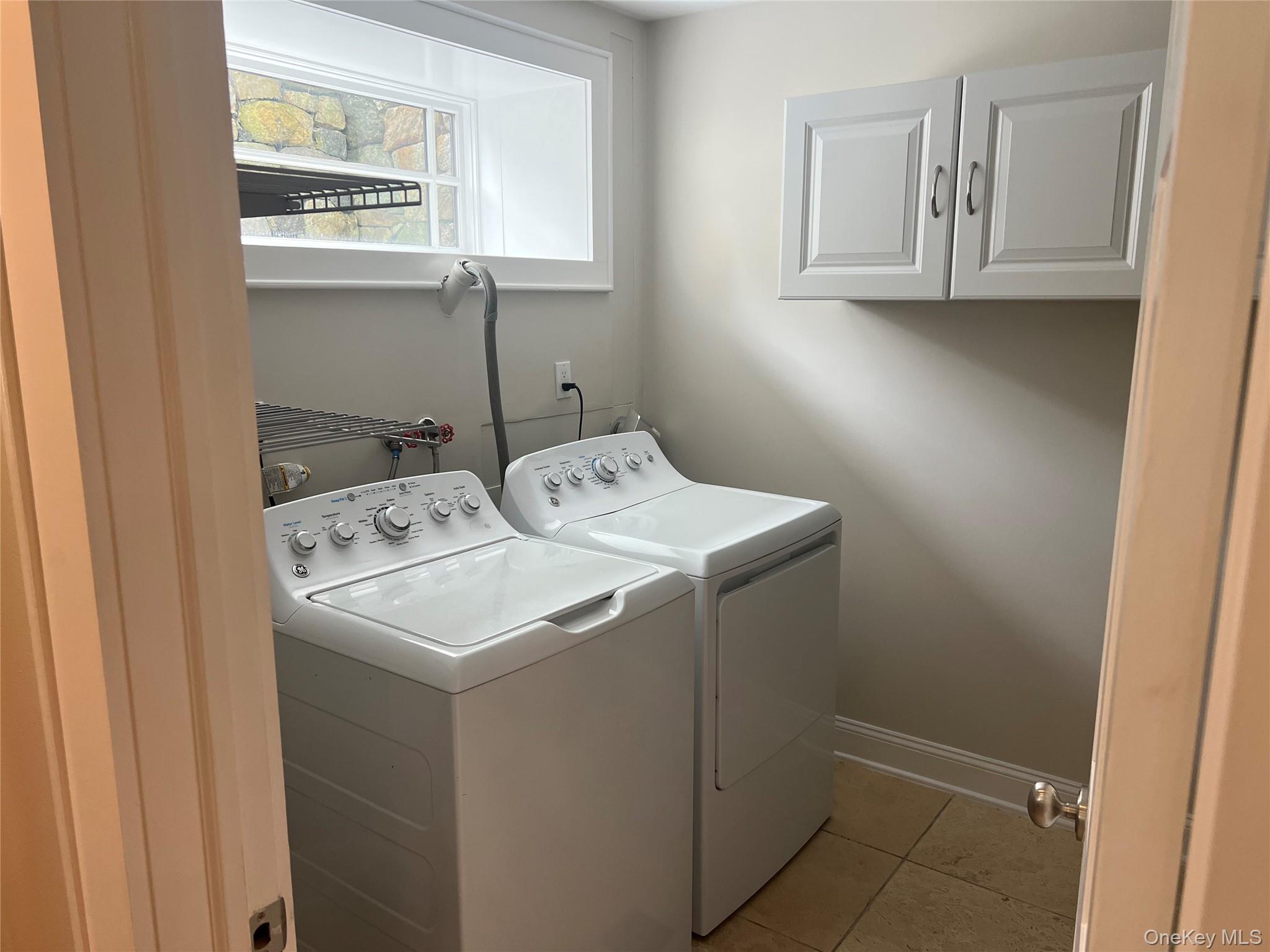 1043772 Property Photo 5