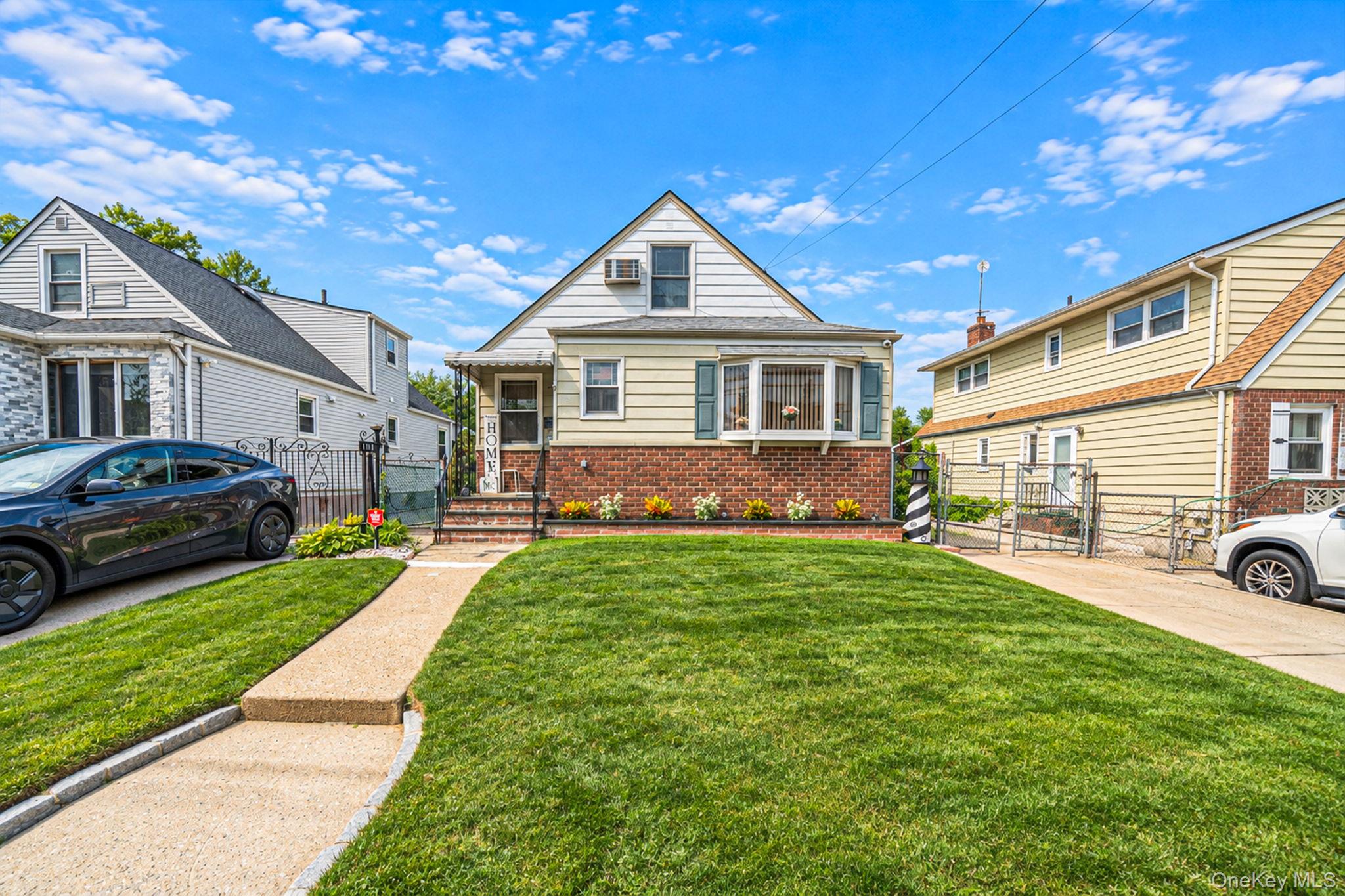 8118 260th Street Property Photo 1