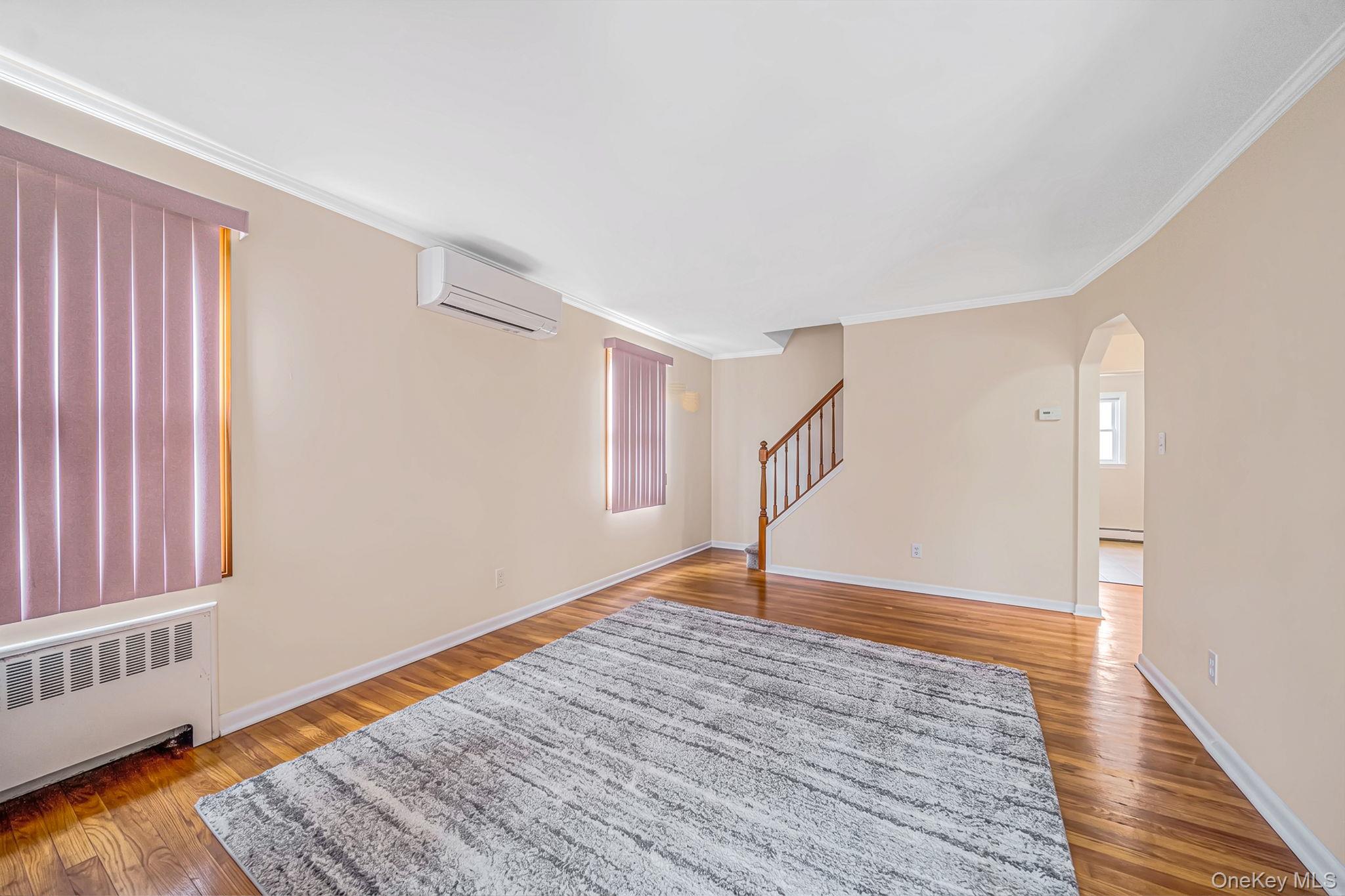8118 260th Street Property Photo 6
