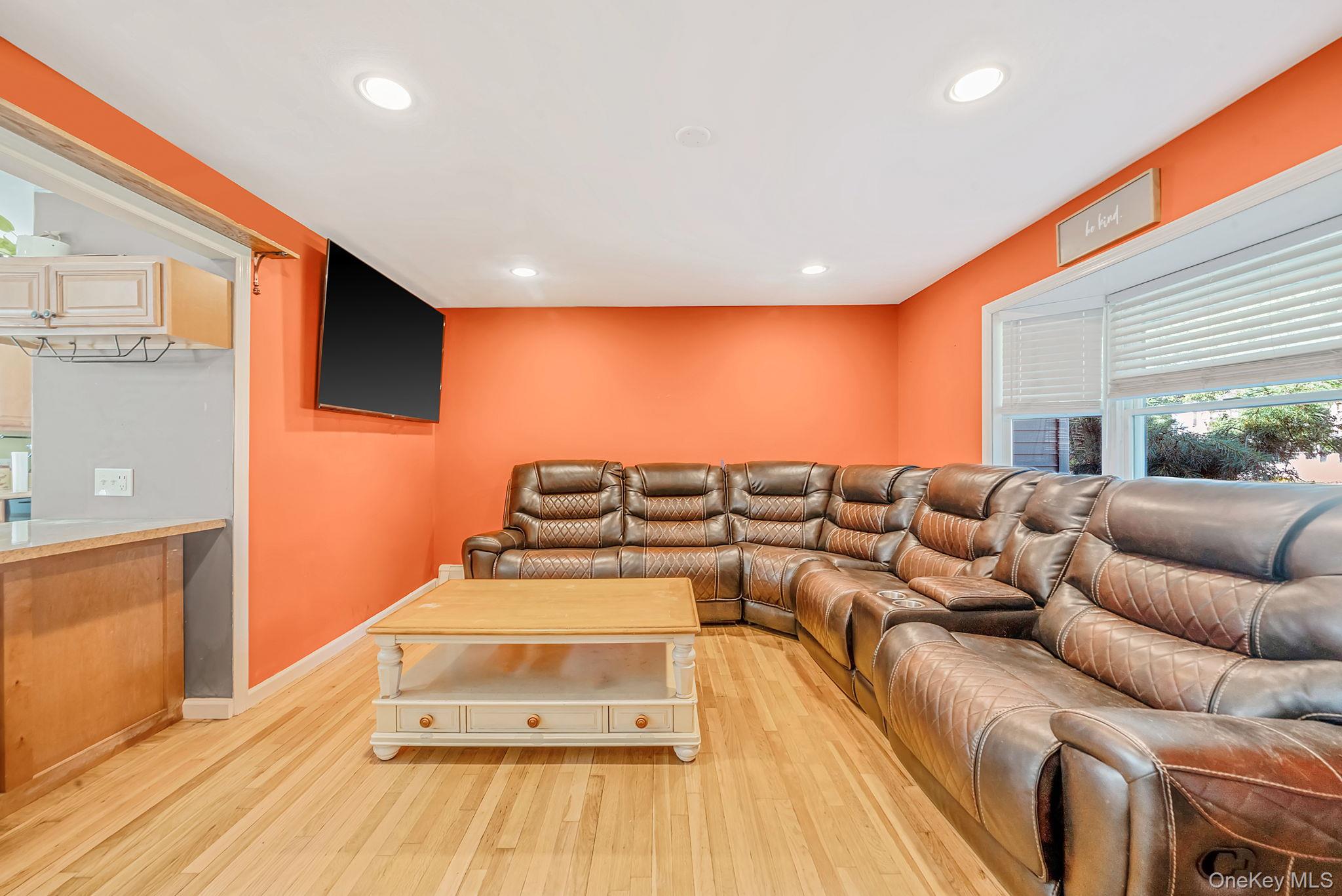 40 Avenue A Property Photo 4
