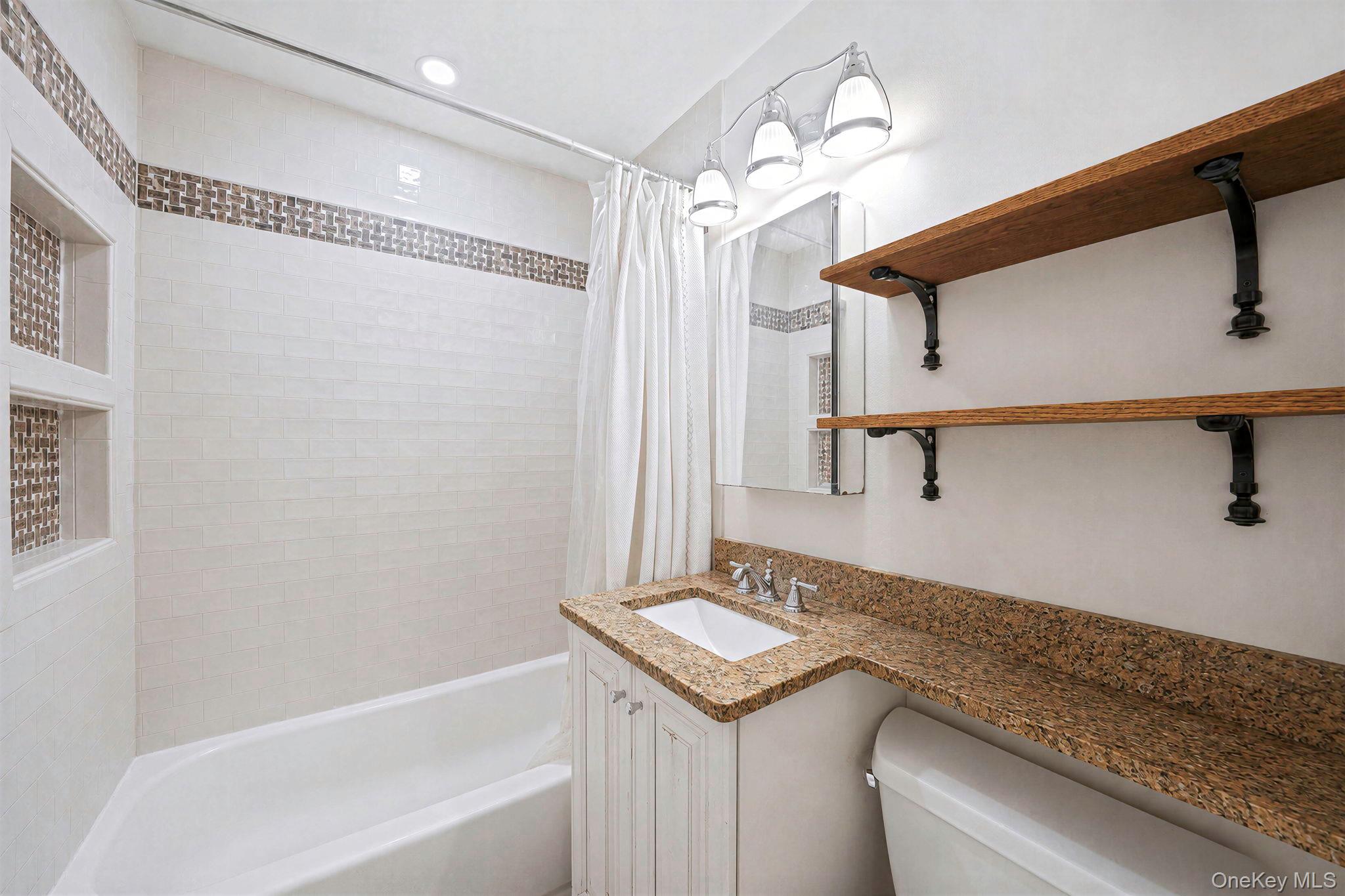 40 Avenue A Property Photo 11