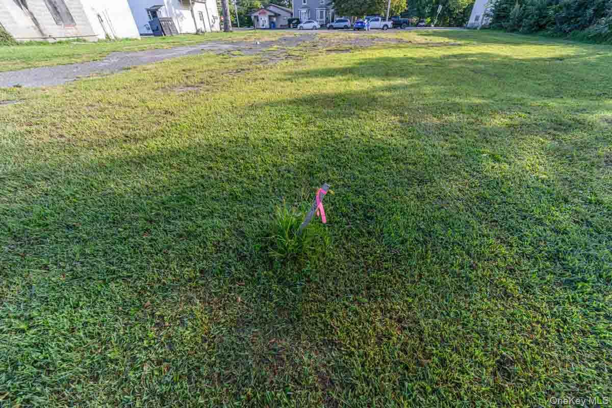 212 Homestead Avenue Property Photo 6