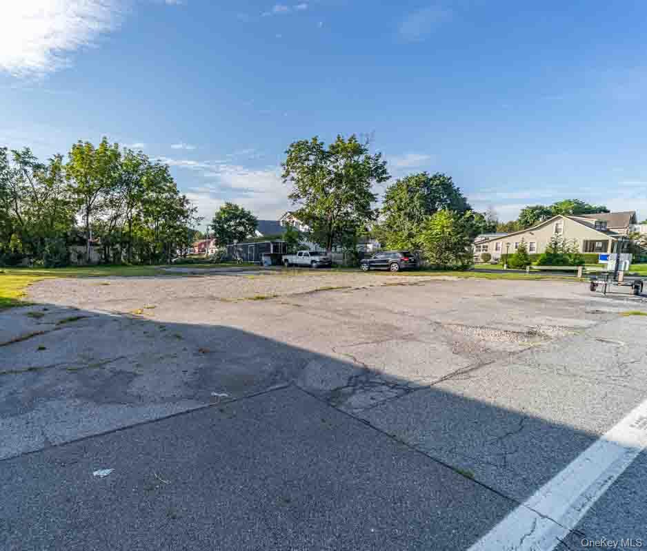 212 Homestead Avenue Property Photo 12