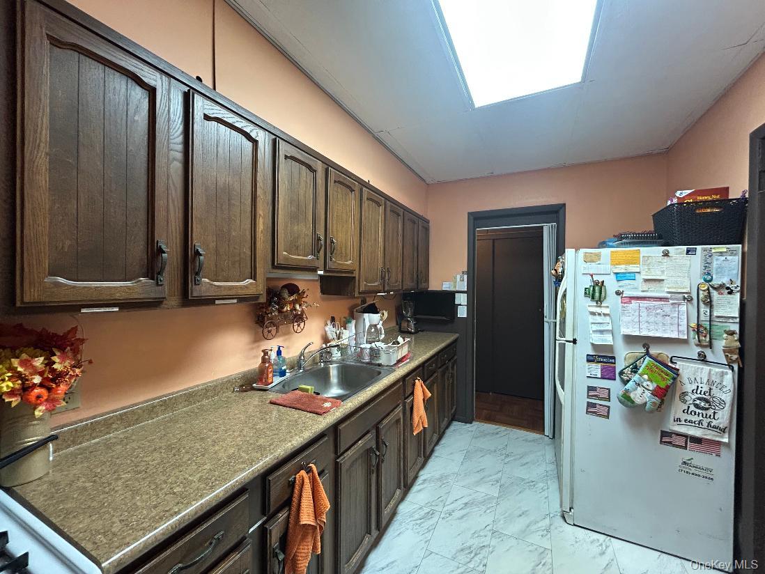 73-58 71st Street Property Photo 48