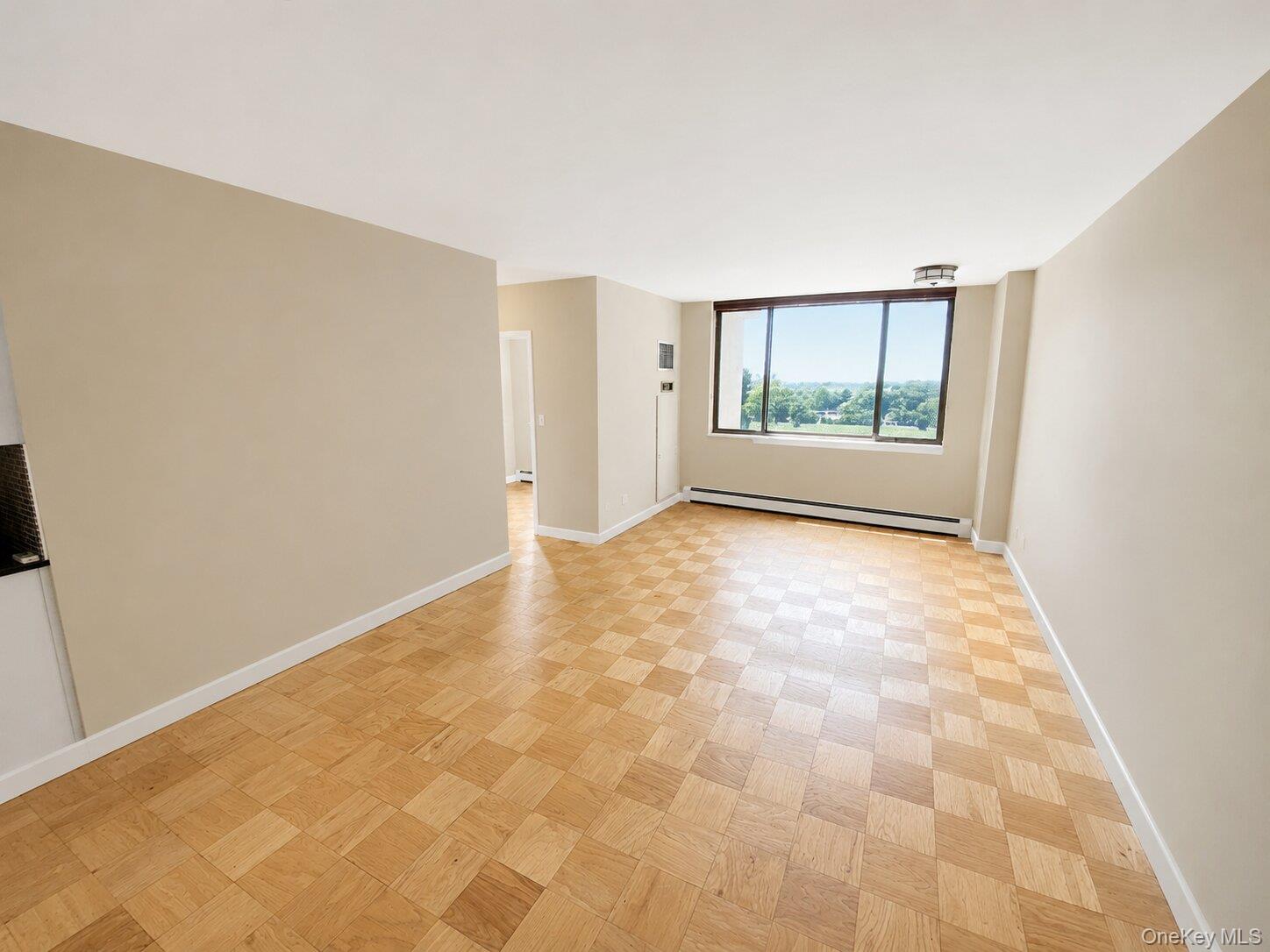 27110 Grand Central Parkway 2u Property Photo 2