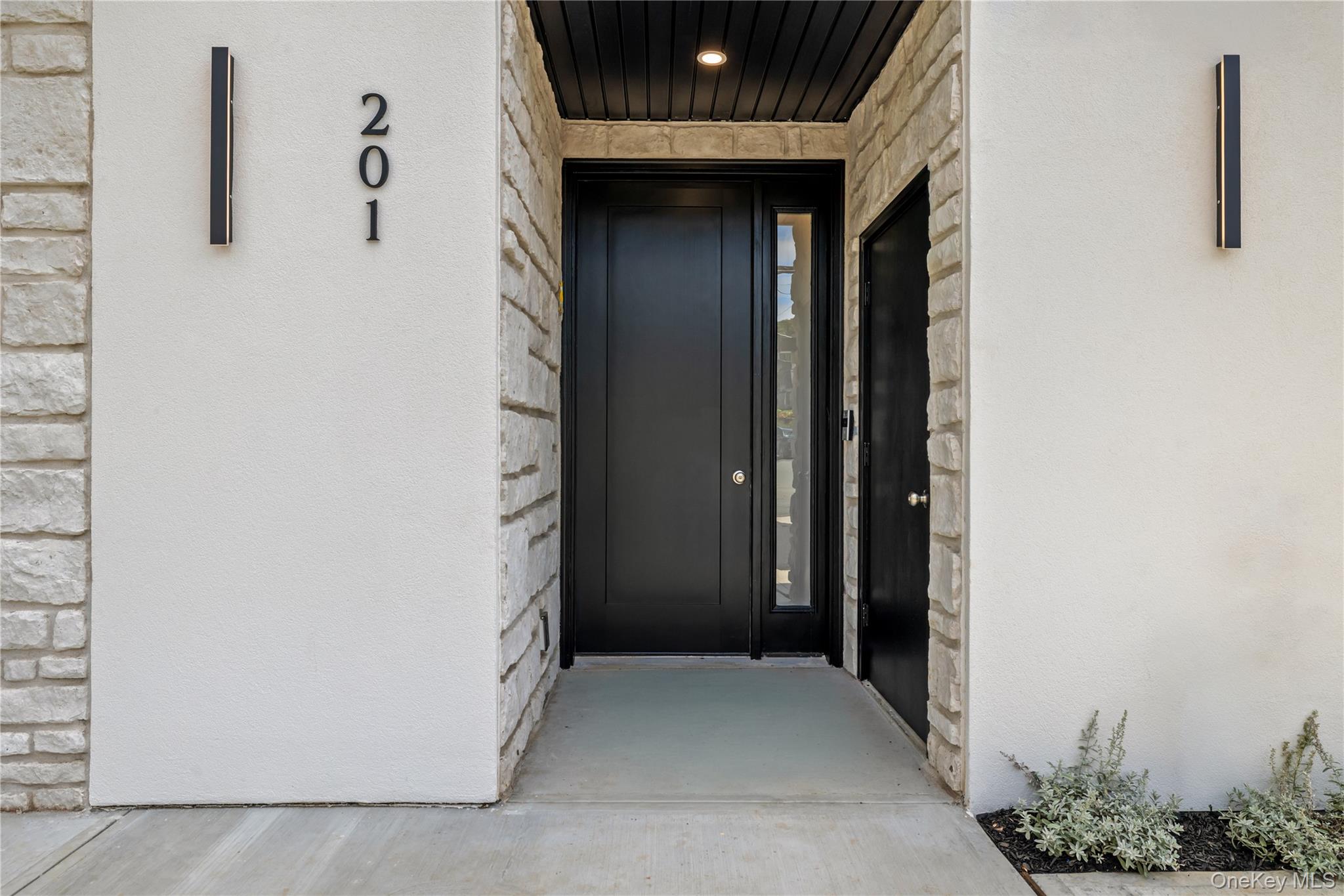 41 Saddle River Road 201 Property Photo 4