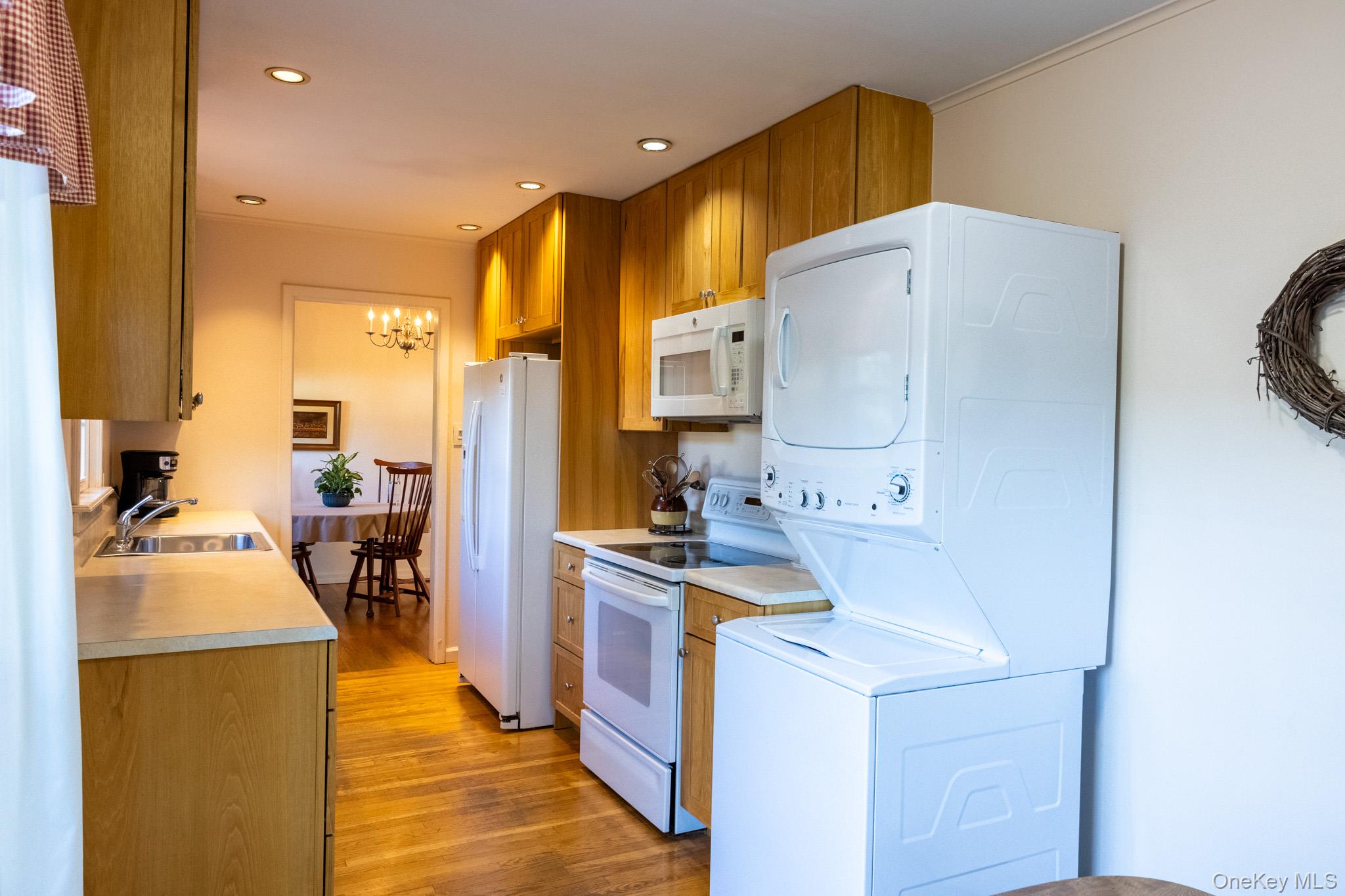 67 E Willow Street Property Photo 11