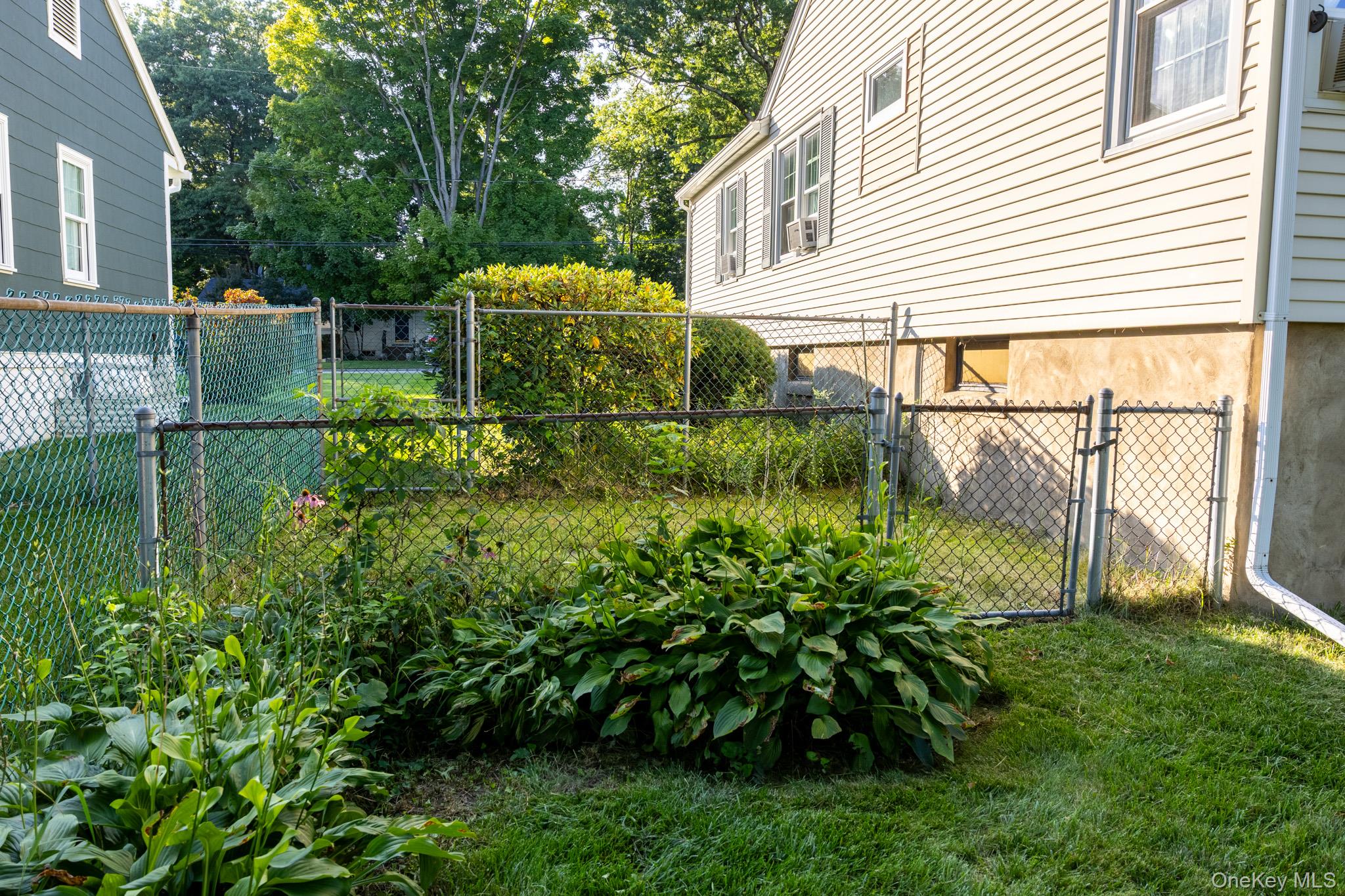 67 E Willow Street Property Photo 22